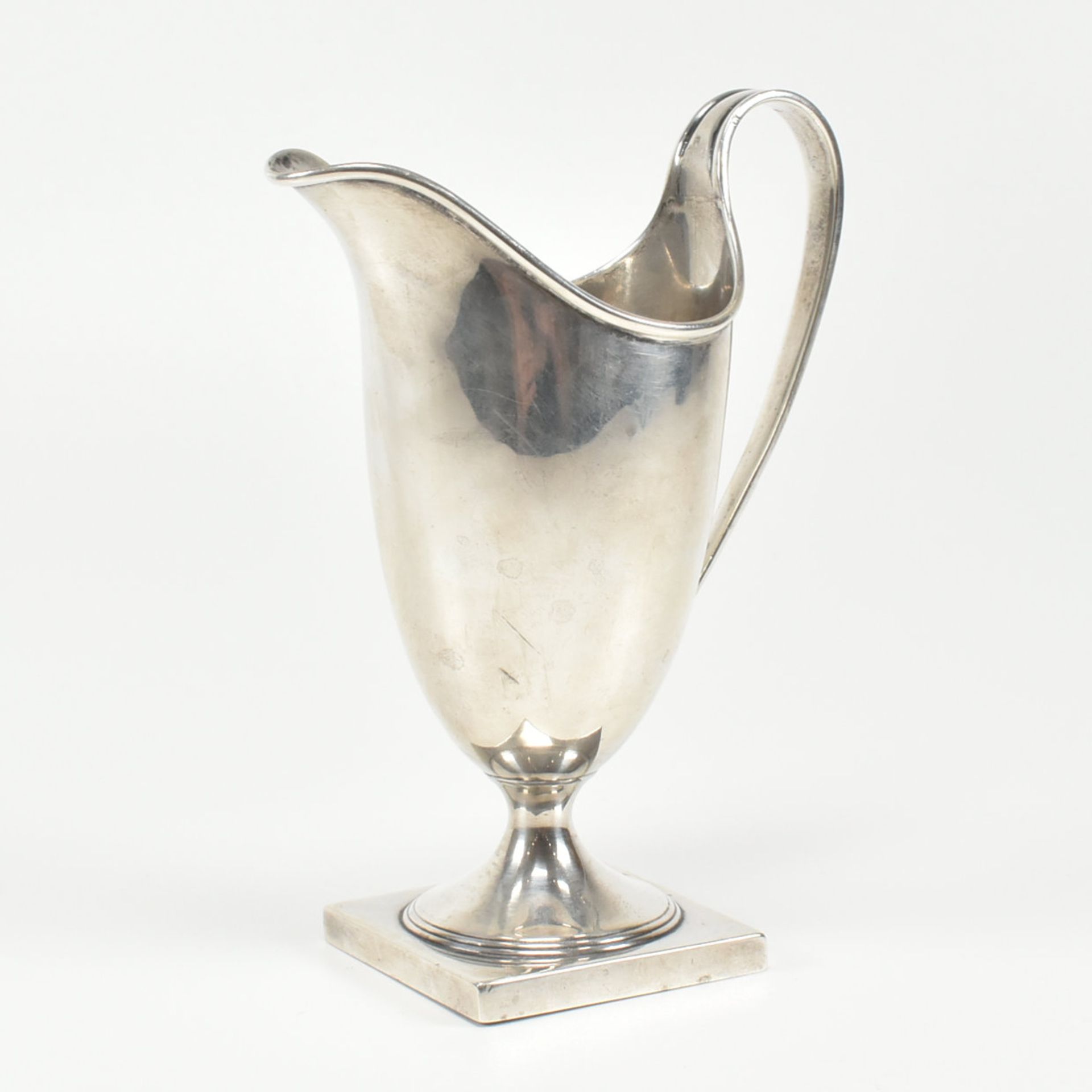 HALLMARKED EDWARDIAN SILVER HELMET JUG CREAMER - Image 2 of 8