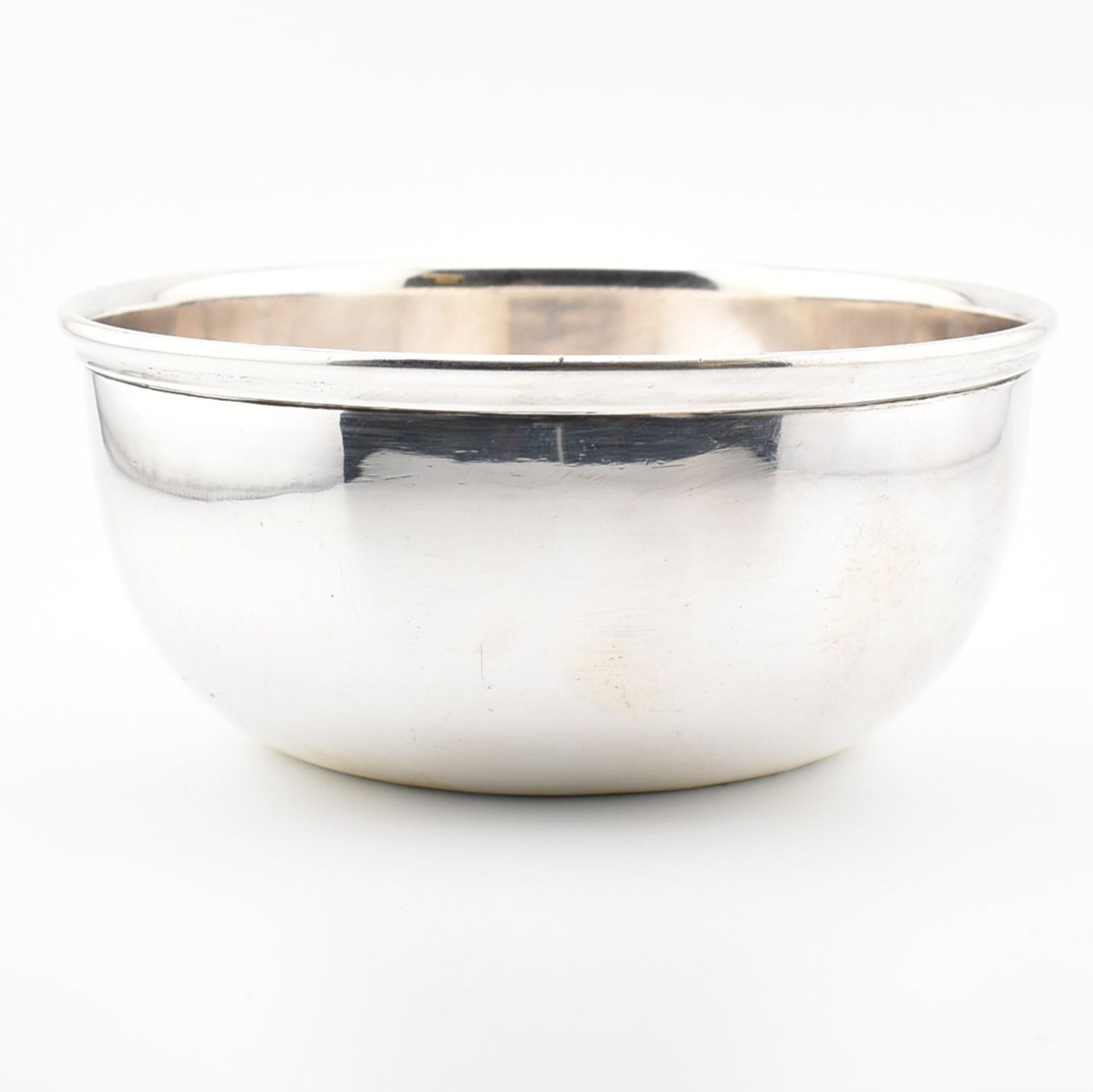 GEORGE V HALLMARKED EARLY 20TH CENTURY SILVER BOWL - Image 2 of 8