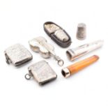 COLLECTION OF SILVER & WHITE METAL ITEMS WITH CHEROOT, VESTA & THIMBLE