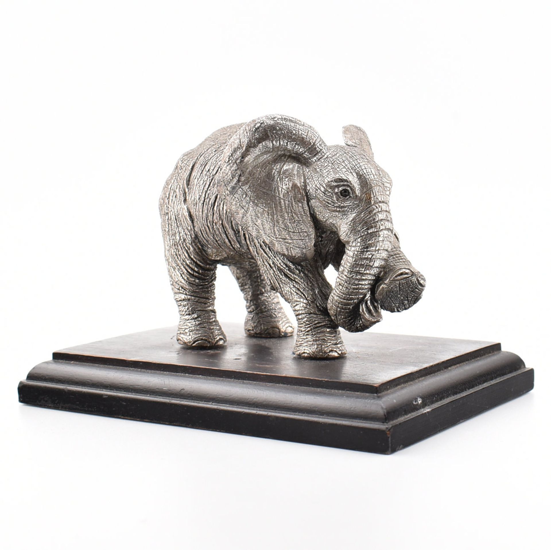 HALLMARKED SILVER COUNTRY ARTISTS ELEPHANT FIGURINE