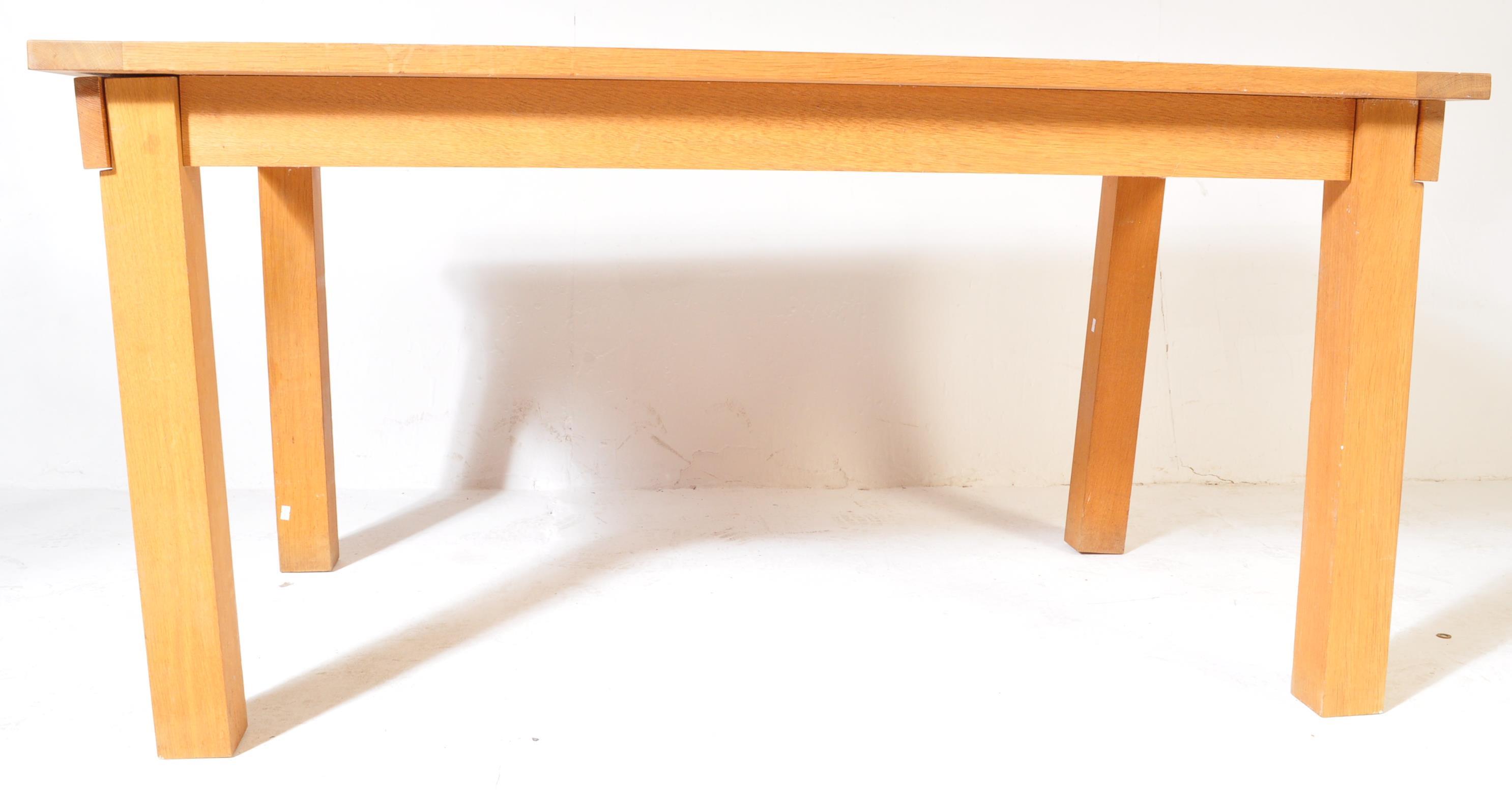 CONTEMPORARY MODERNIST OAK FURNITURE LAND DINING TABLE - Image 3 of 5