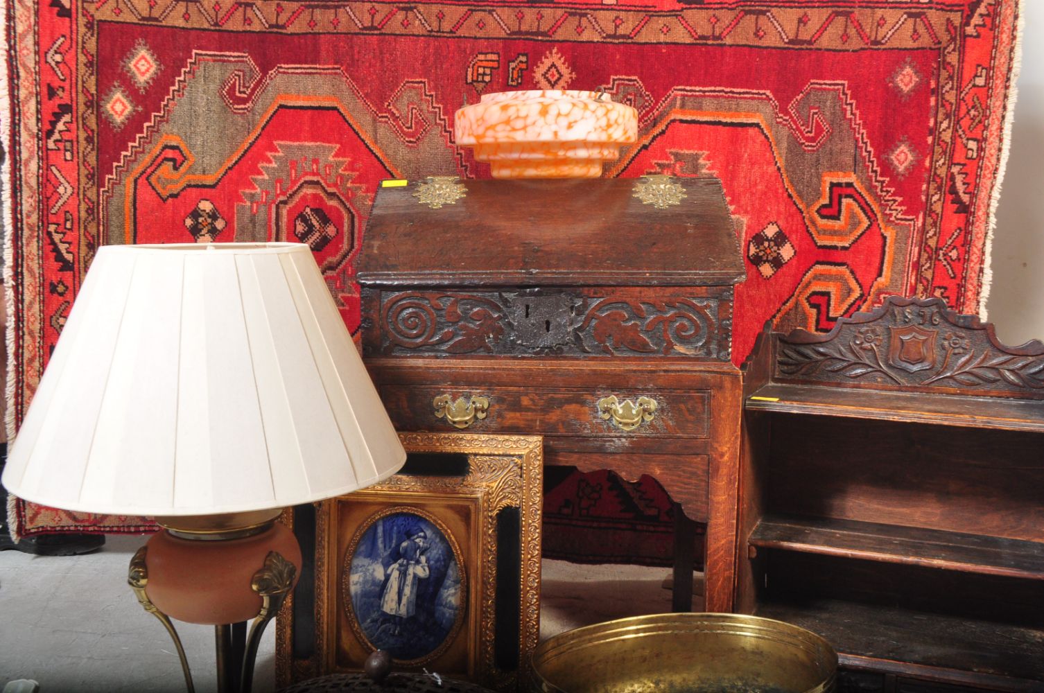 Online Antiques & Collectables - Furniture & Decorative Interiors