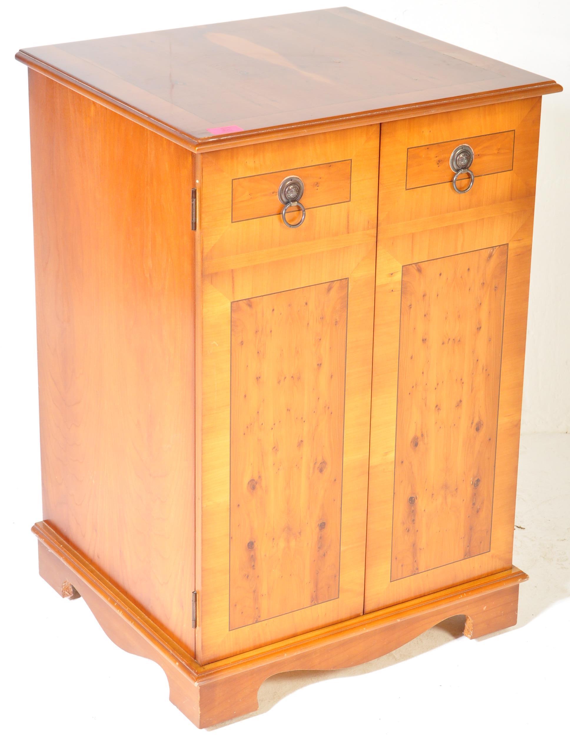 REGENCY REVIVAL YEW WOOD PEDESTAL COCKTAIL DRINKS CABINET - Image 2 of 5