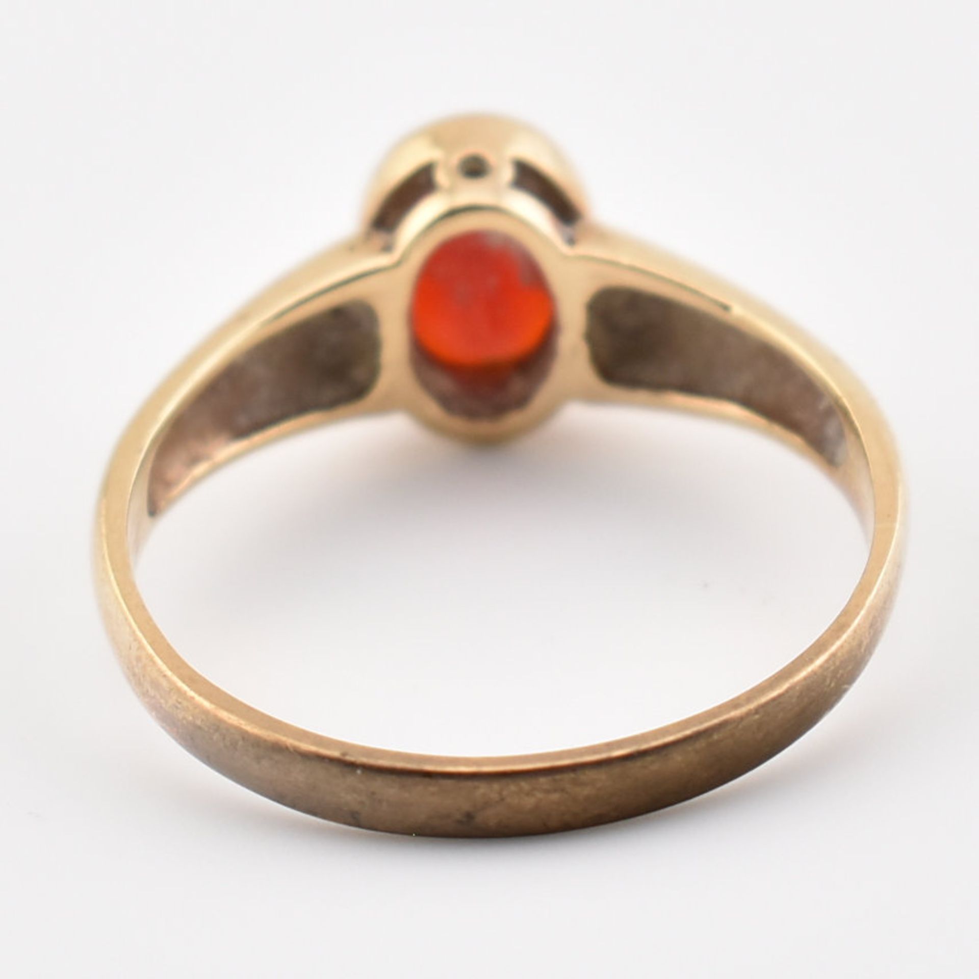 HALLMARKED 9CT GOLD & RED STONE SOLITAIRE RING - Image 6 of 7