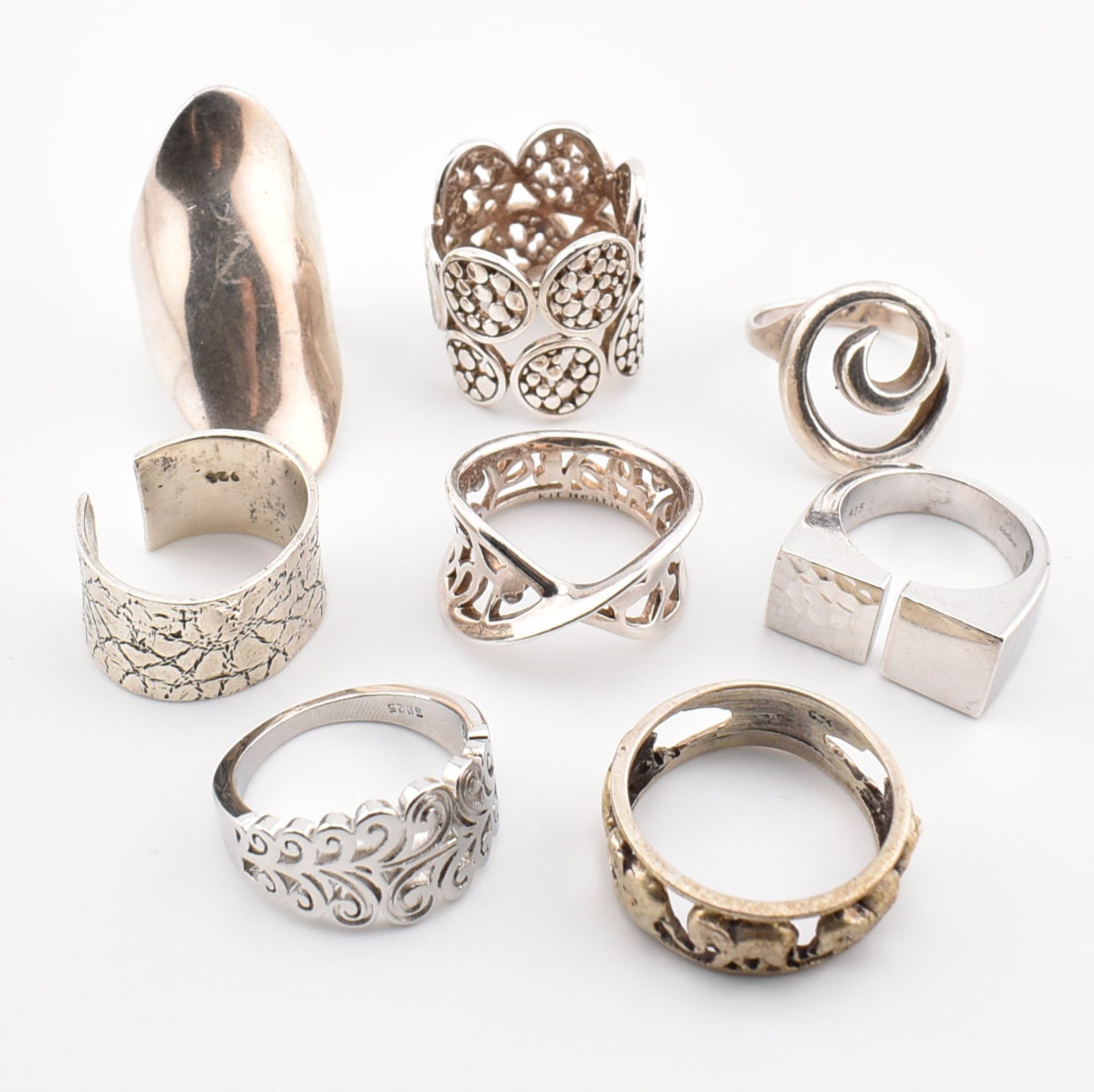 COLLECTION OF ASSORTED SILVER RINGS