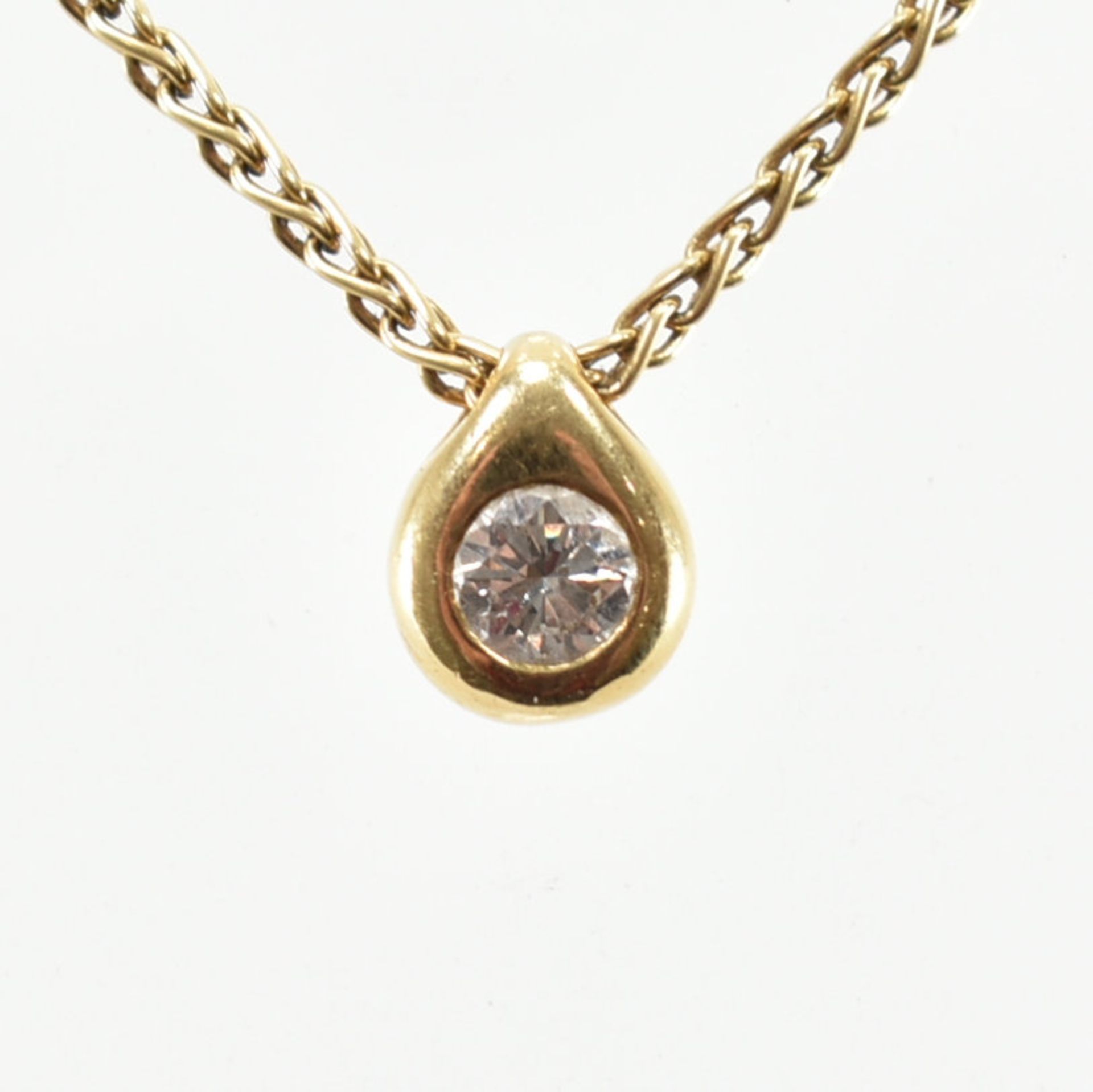 HALLMARKED 18CT GOLD & DIAMOND NECKLACE PENDANT & CHAIN - Image 2 of 9