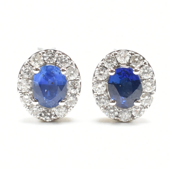 PAIR OF 18CT WHITE GOLD DIAMOND & SAPPHIRE STUD EARRINGS - Image 2 of 5