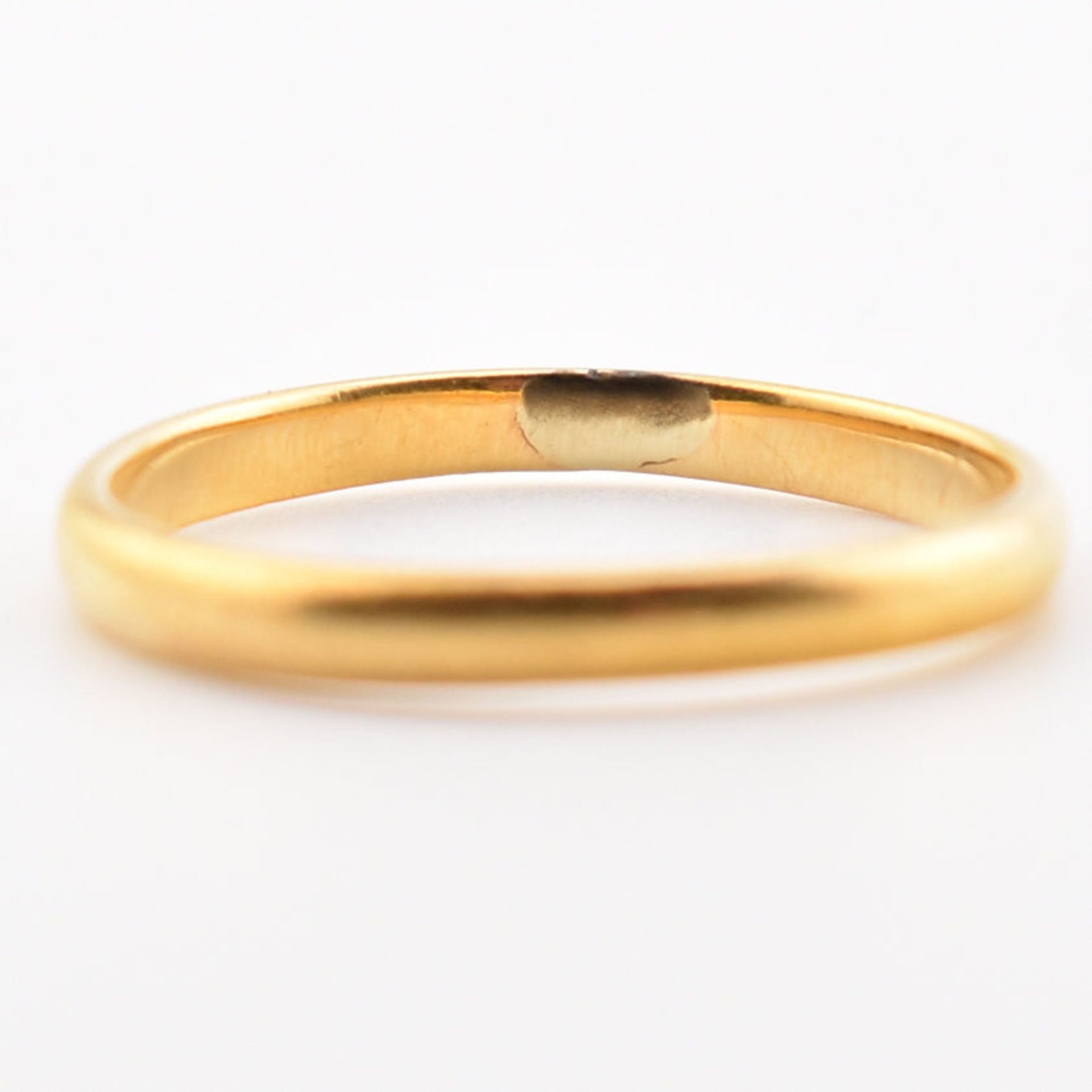 VICTORIAN HALLMARKED 22CT GOLD BAND RING