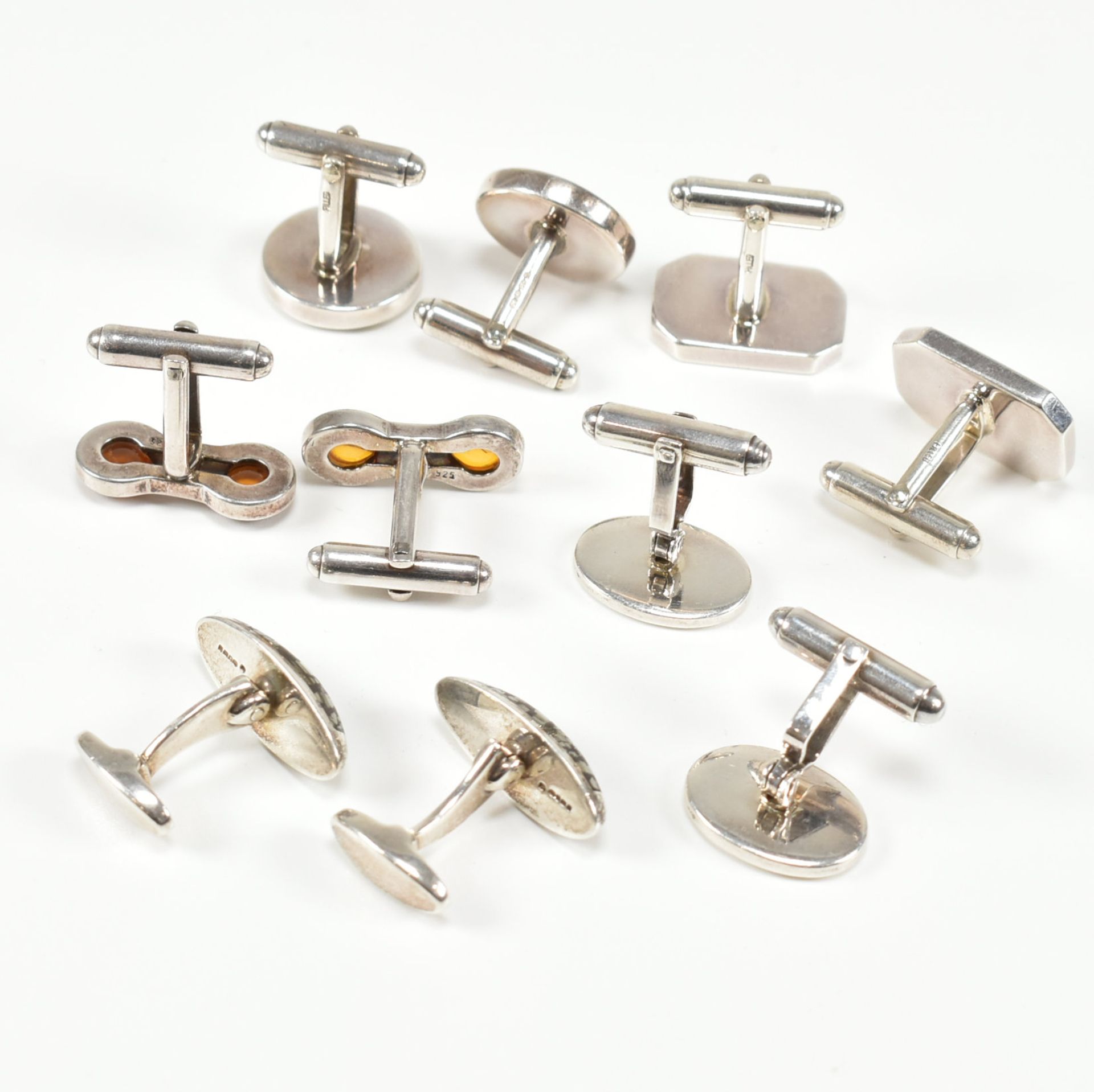 COLLECTION OF ASSORTED SILVER CUFFLINKS - Bild 5 aus 5