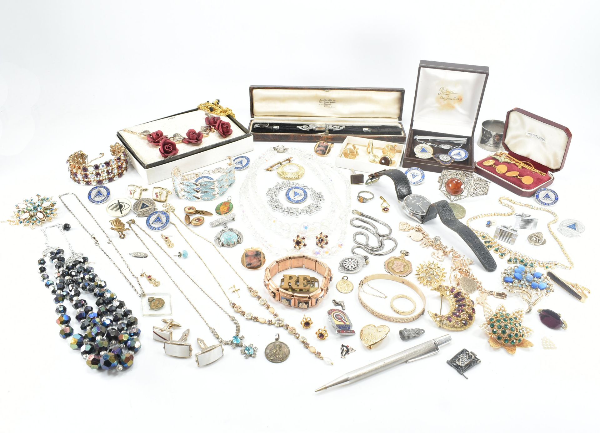 COLLECTION OF ASSORTED SILVER GOLD PLATED & COSTUME JEWELLERY