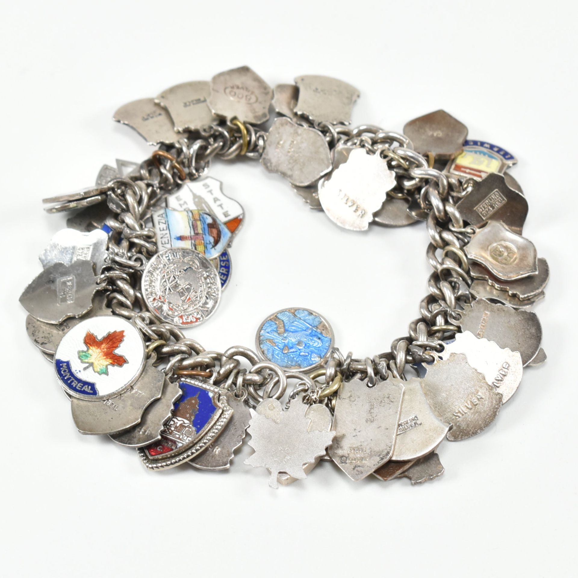 VINTAGE TRAVELLING INTEREST SILVER CHARM BRACELET WITH CHARMS - Image 3 of 3