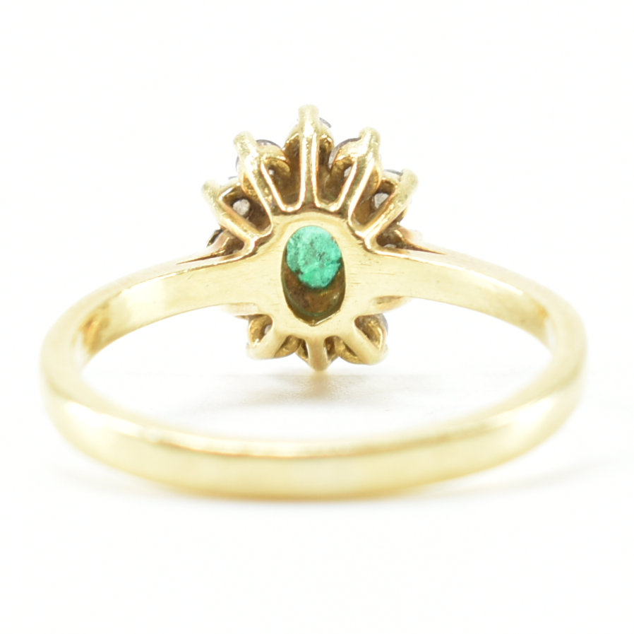 18CT GOLD EMERALD & DIAMOND HALO RING - Image 4 of 9