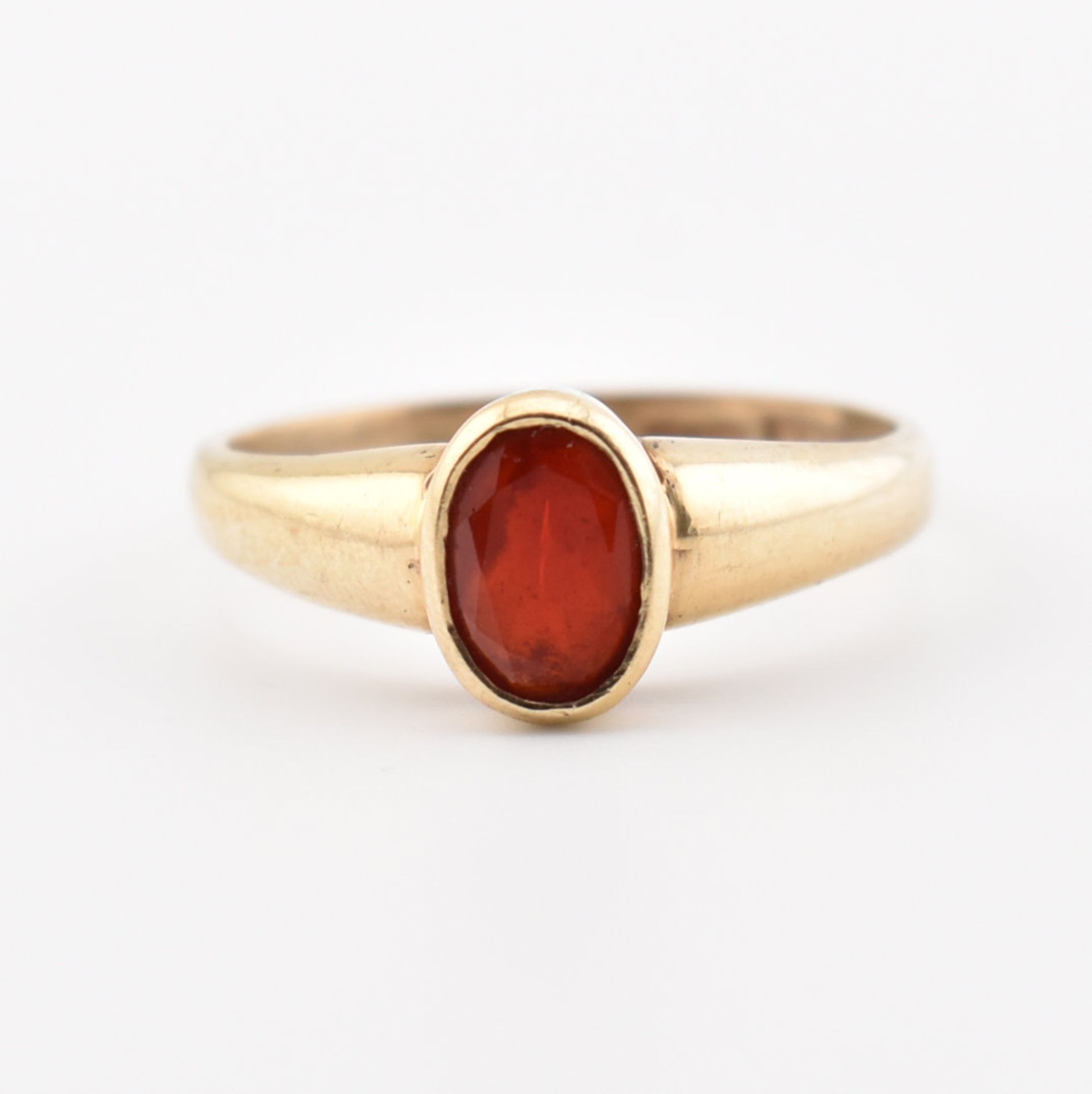 HALLMARKED 9CT GOLD & RED STONE SOLITAIRE RING - Image 7 of 7