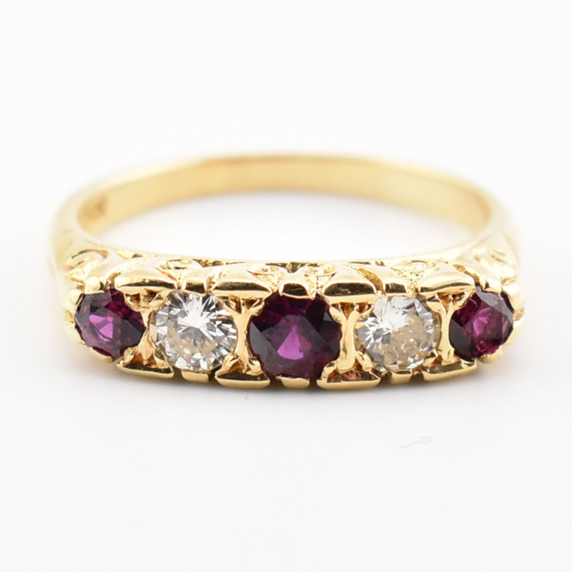 18CT GOLD RUBY & DIAMOND FIVE STONE RING