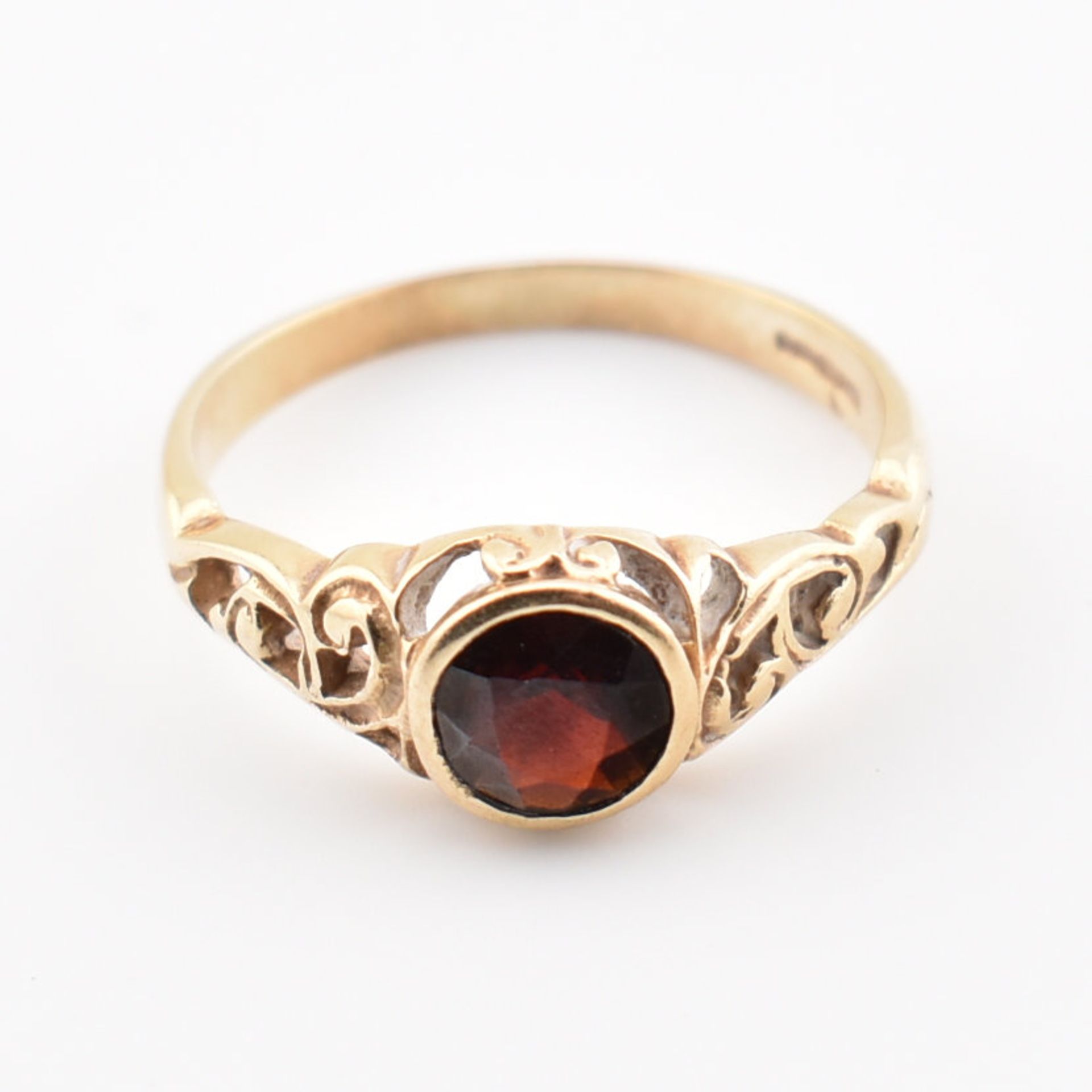 HALLMARKED 9CT GOLD & GARNET SOLITAIRE RING - Image 2 of 6