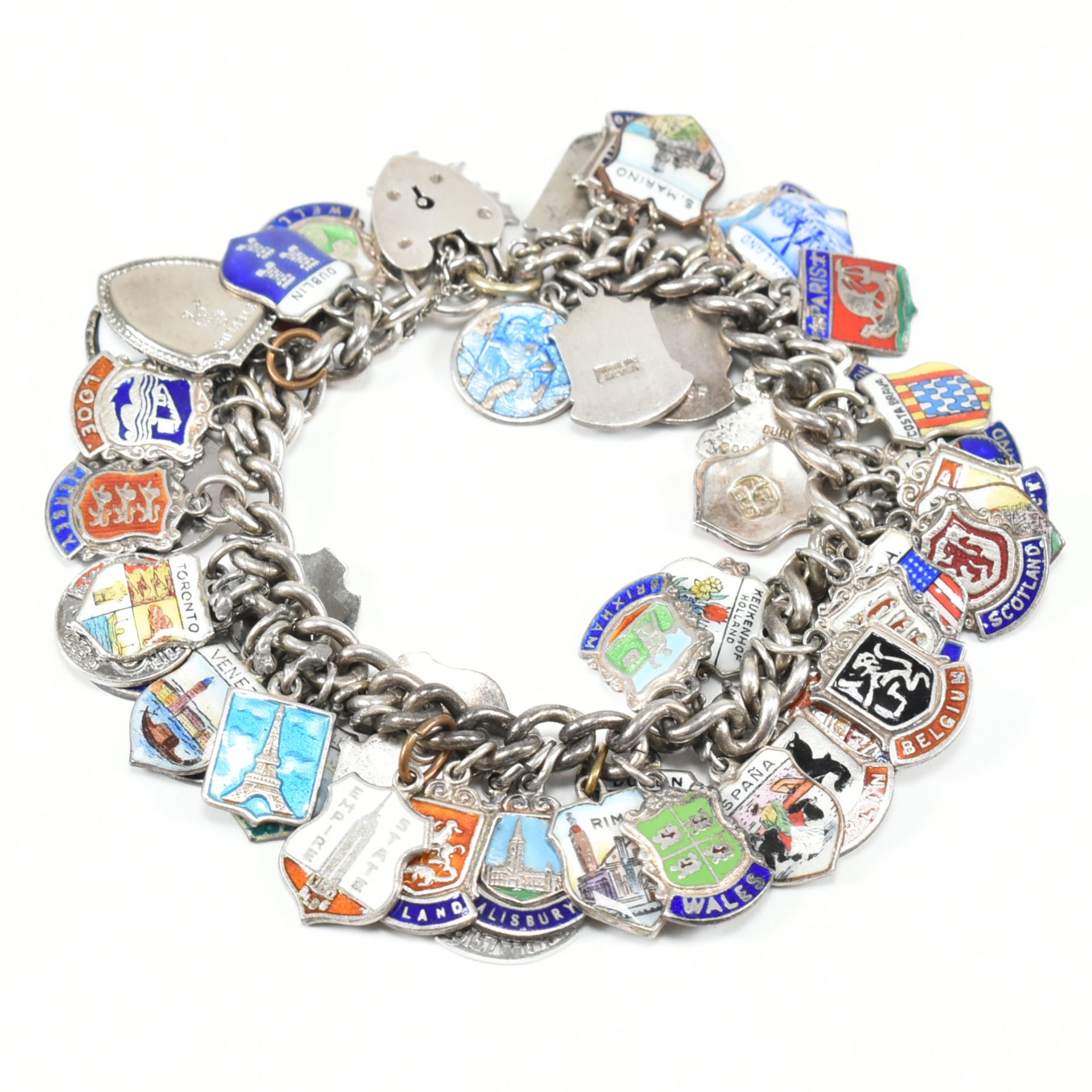 VINTAGE TRAVELLING INTEREST SILVER CHARM BRACELET WITH CHARMS - Image 2 of 3