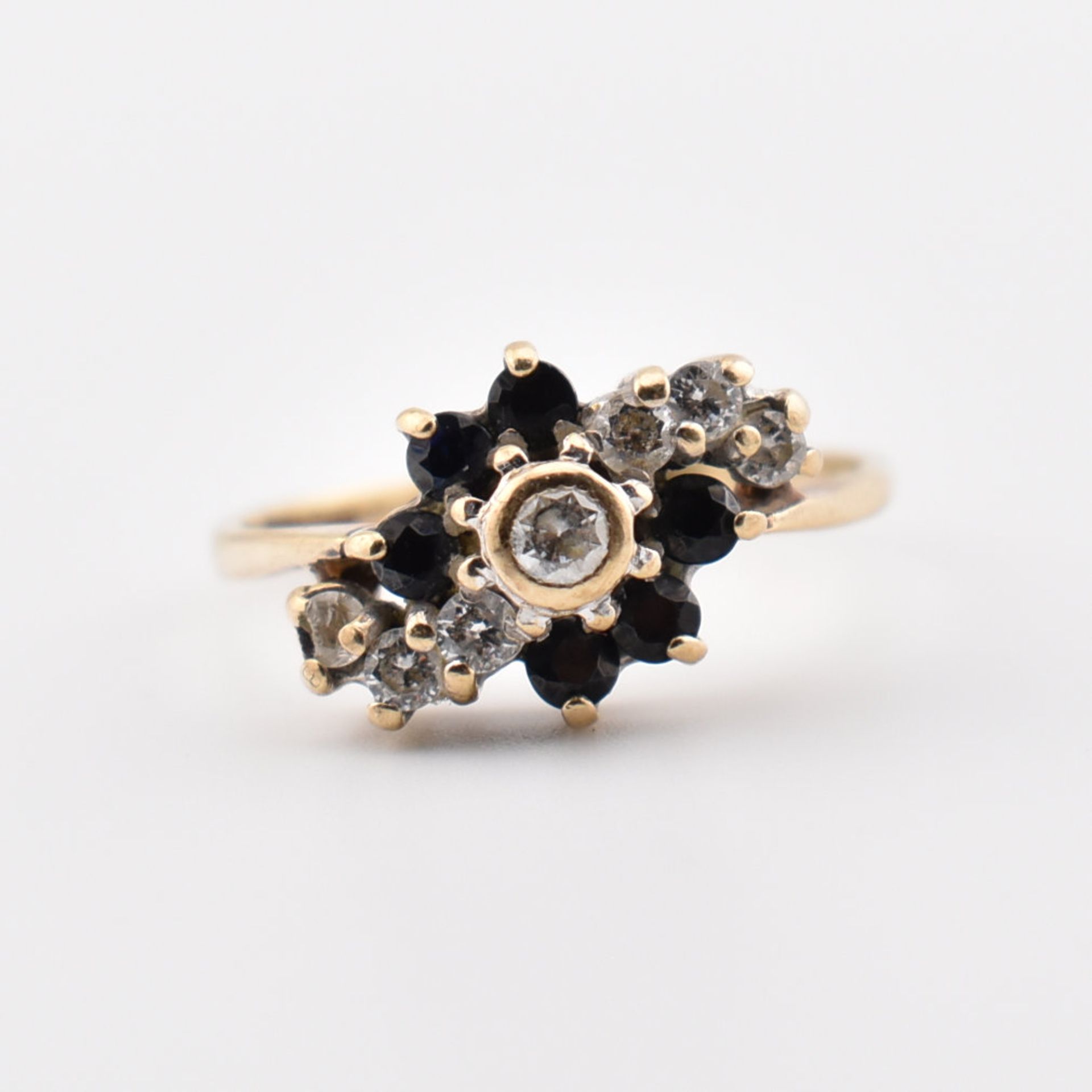 HALLMARKED 9CT GOLD SAPPHIRE & CZ CLUSTER RING