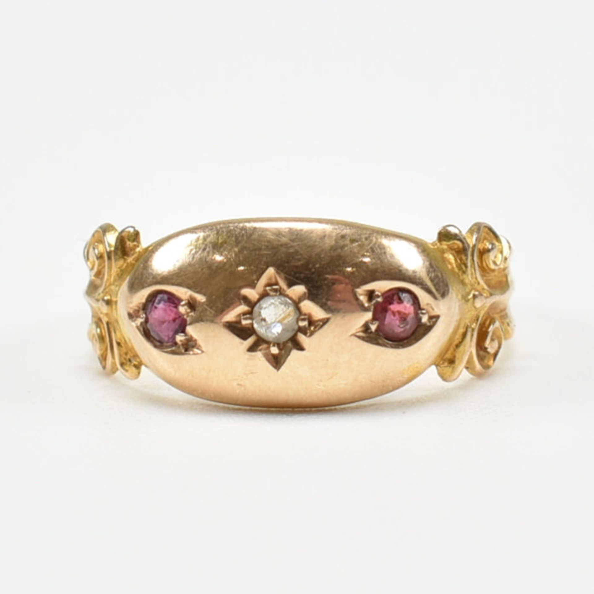 VICTORIAN HALLMARKED 15CT GOLD DIAMOND & RED STONE RING