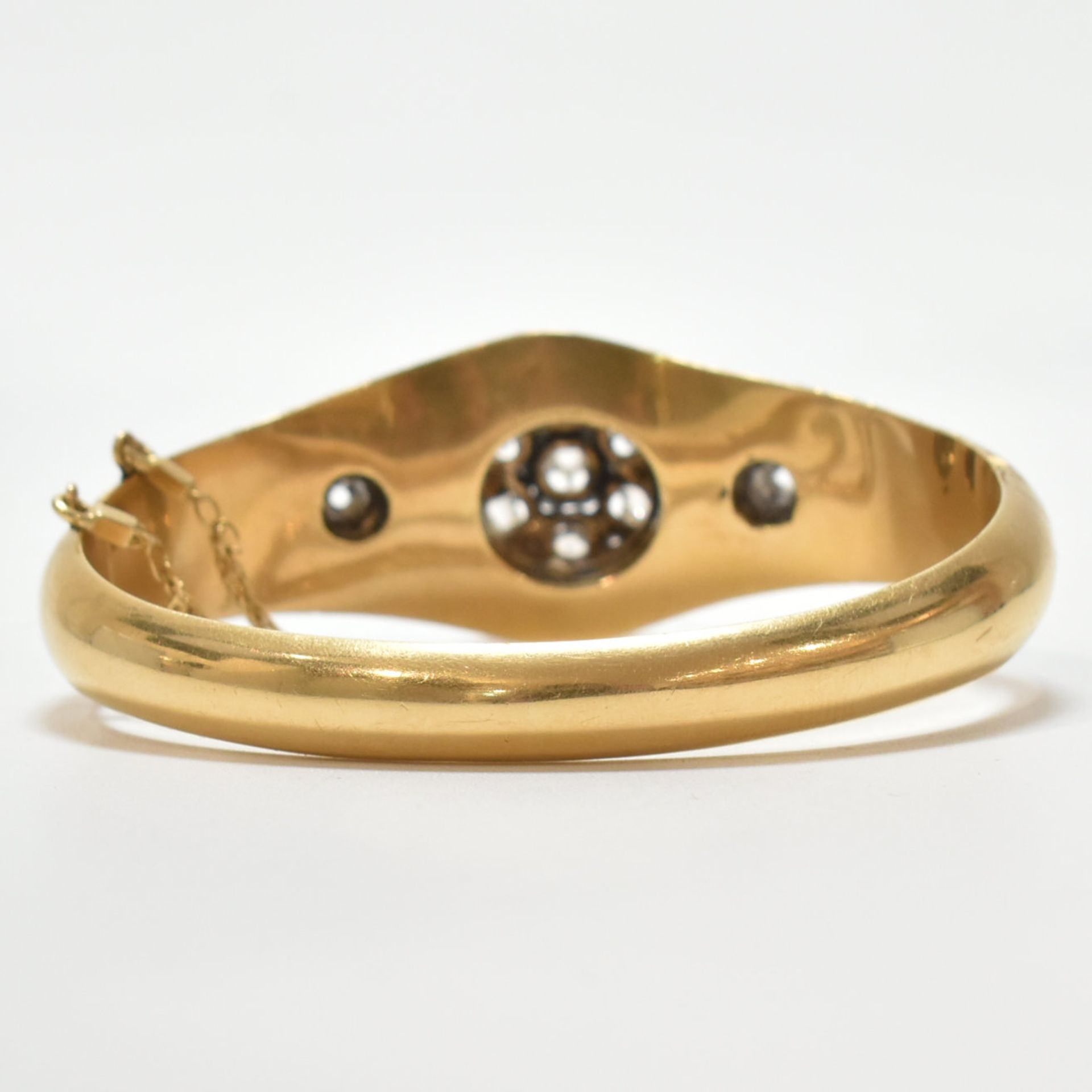 19TH CENTURY GOLD DIAMOND & ENAMEL BANGLE - Image 7 of 11