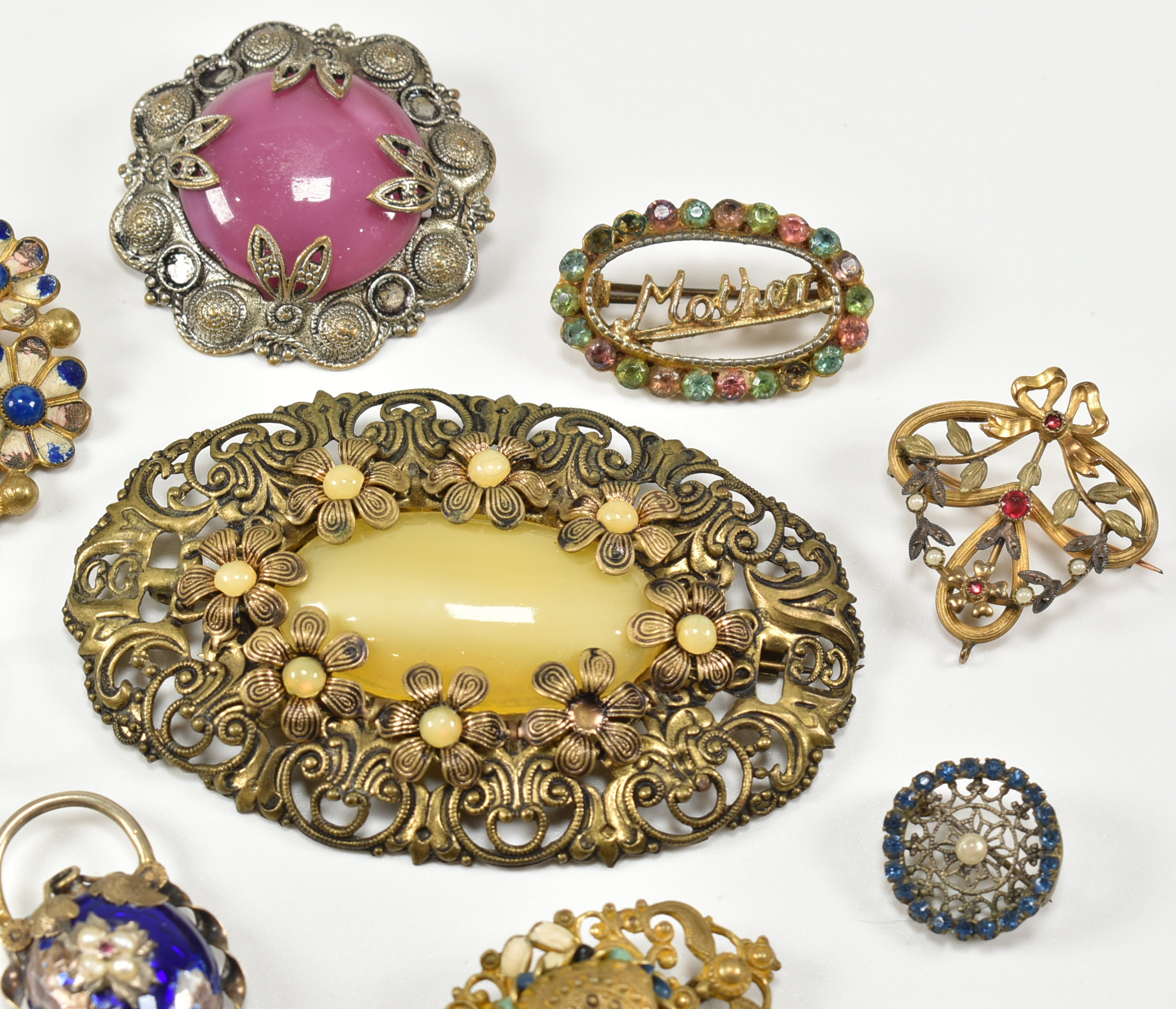 COLLECTION OF ASSORTED CZECH STYLE JEWELLERY - Image 4 of 8