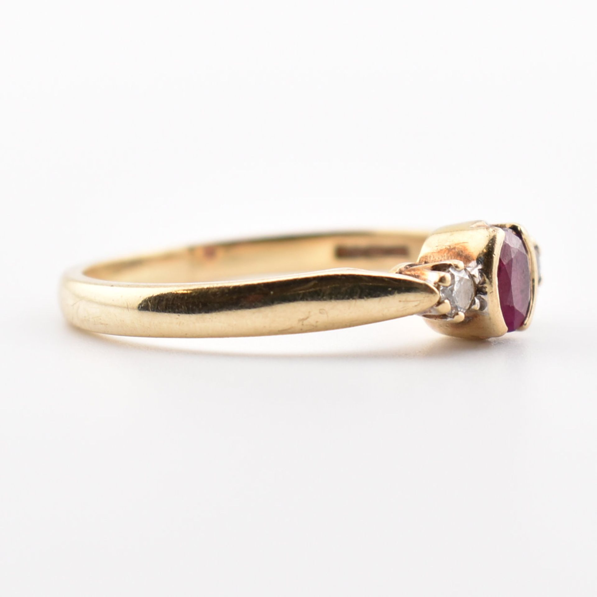 HALLMARKED 9CT GOLD RUBY & DIAMOND RING - Image 3 of 7