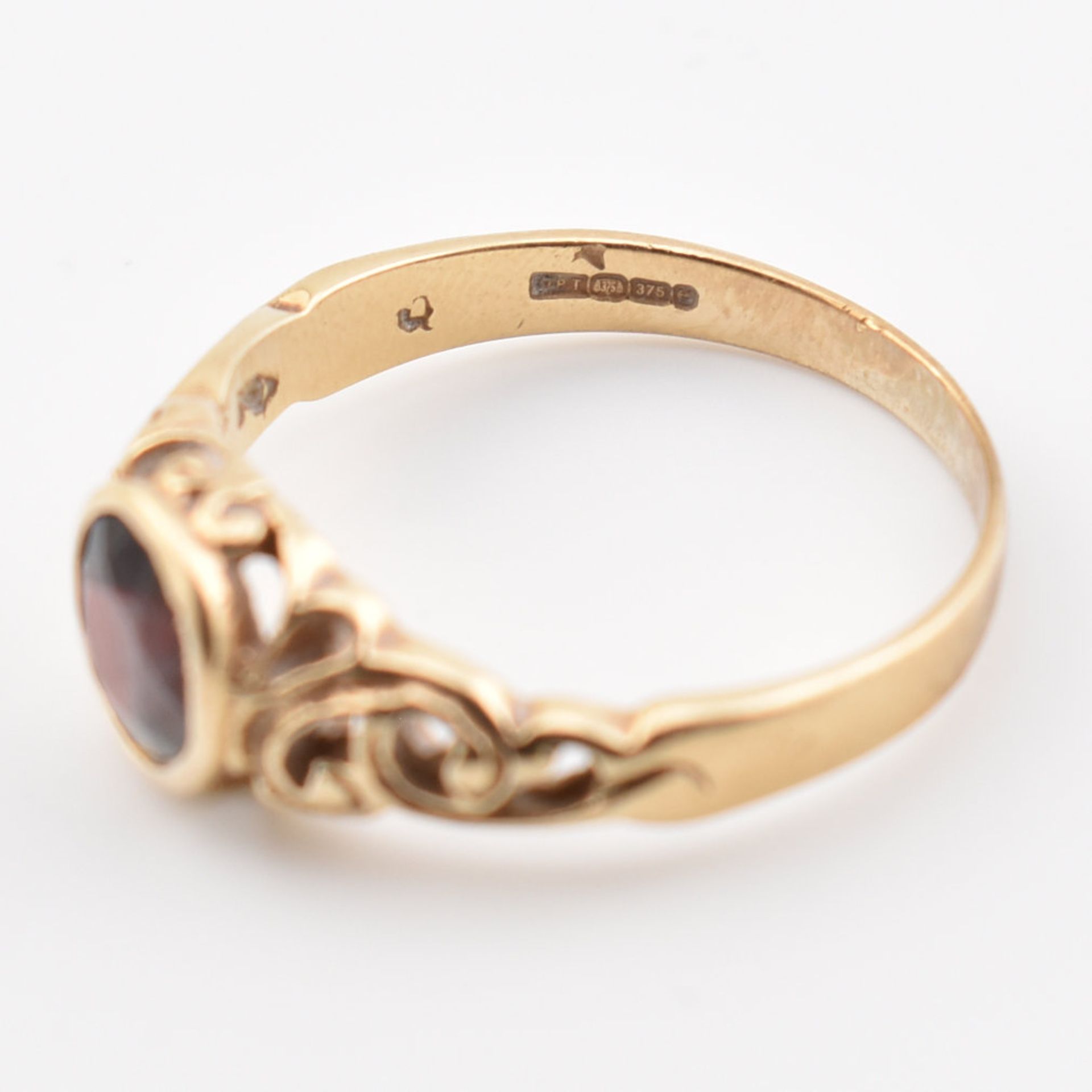 HALLMARKED 9CT GOLD & GARNET SOLITAIRE RING - Image 3 of 6