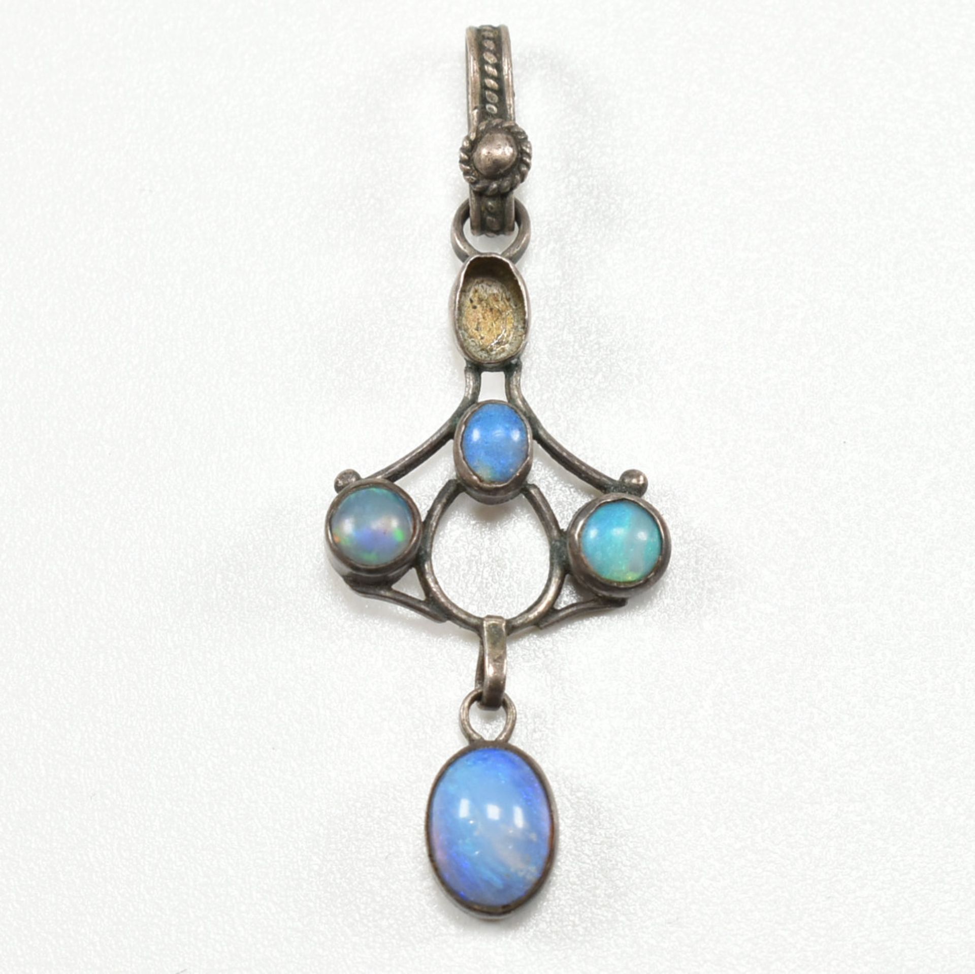 MR & MRS GASKIN ARTS & CRAFTS CASED SILVER & OPAL PENDANT - Image 4 of 8