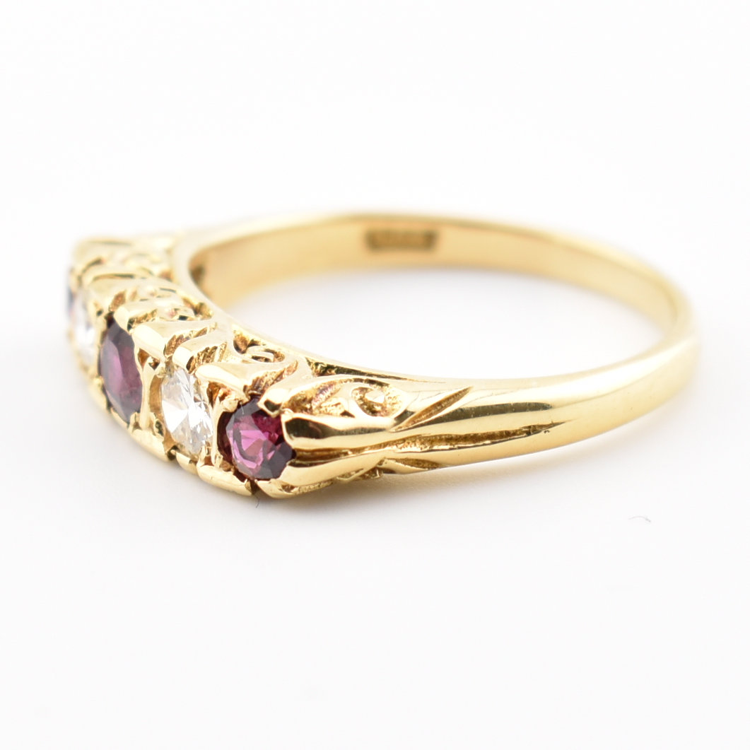 18CT GOLD RUBY & DIAMOND FIVE STONE RING - Image 5 of 7