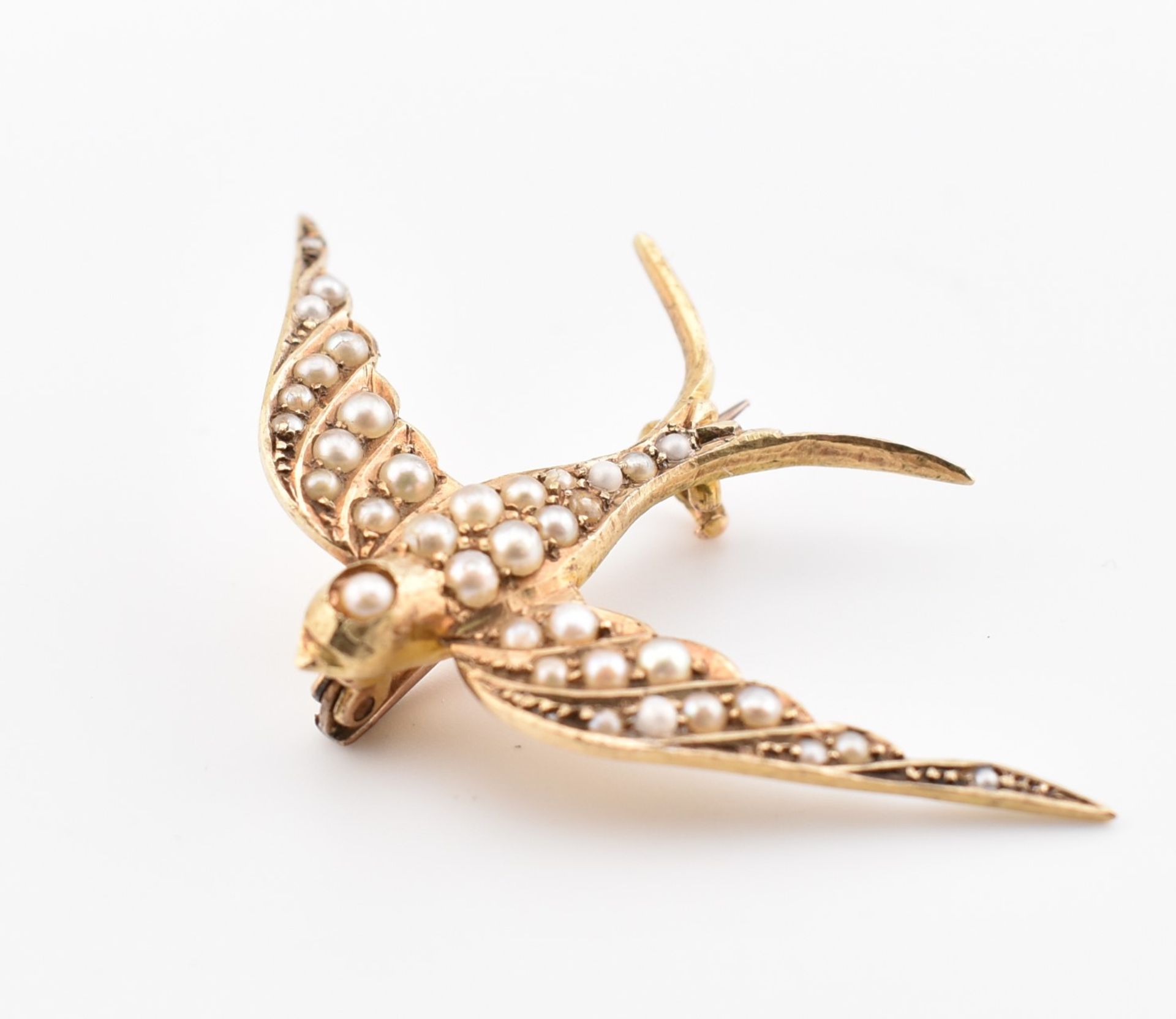 19TH CENTURY 15CT GOLD & PEARL BROOCH PIN - Image 5 of 7