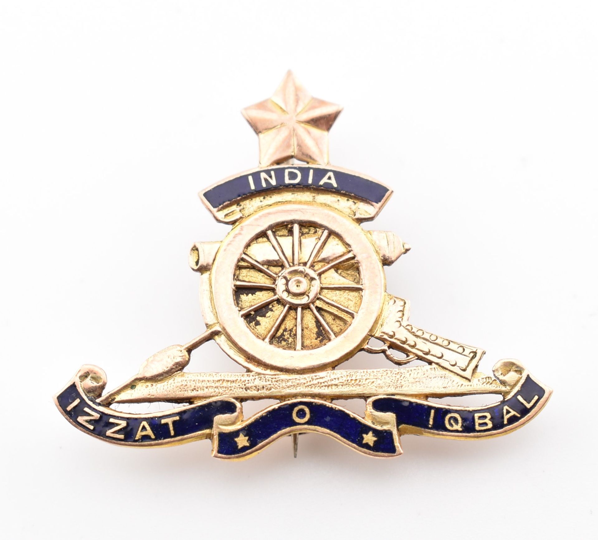 9CT GOLD & ENAMEL INDIAN REGIMENT OF ARTILLERY MILITARY PIN BADGE