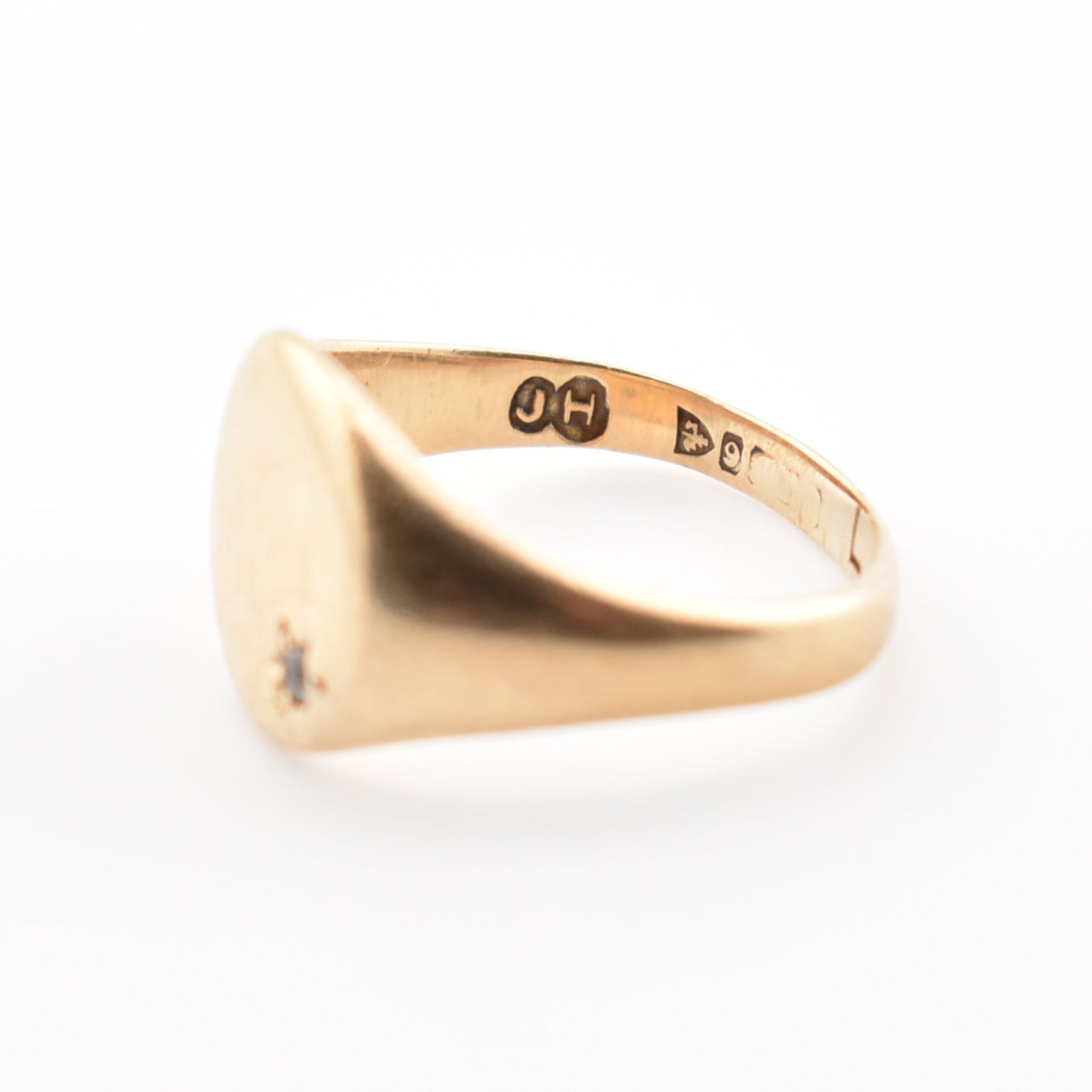 HALLMARKED 9CT GOLD & WHITE STONE SIGNET RING - Image 5 of 5