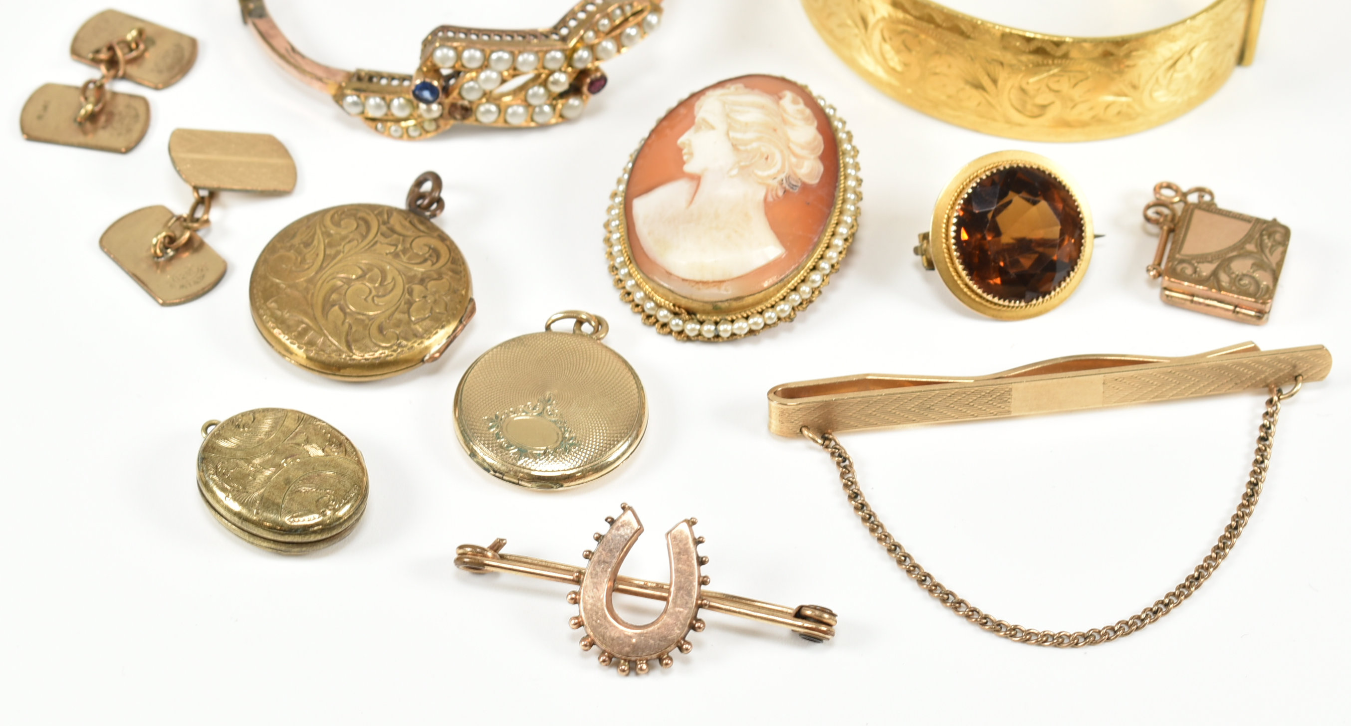 COLLECTION OF ASSORTED GOLD PLATED JEWELLERY - Image 5 of 6