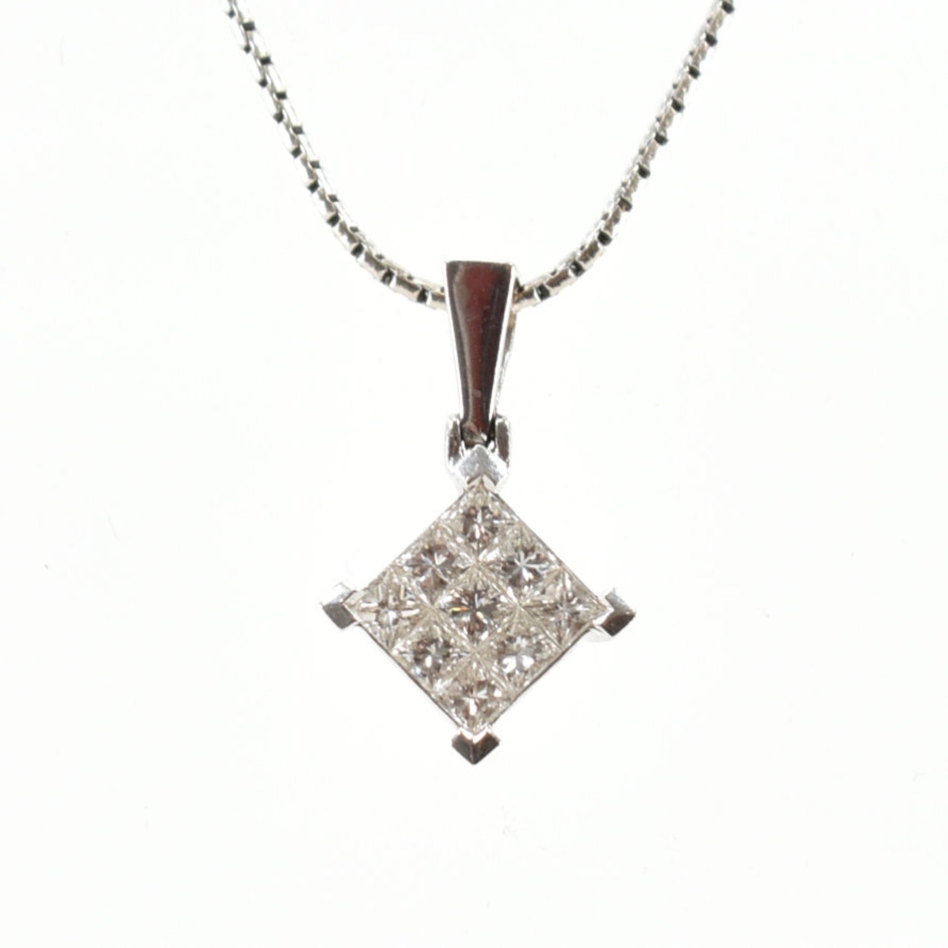 HALLMARKED 18CT WHITE GOLD & DIAMOND NECKLACE PENDANT & CHAIN - Image 10 of 10