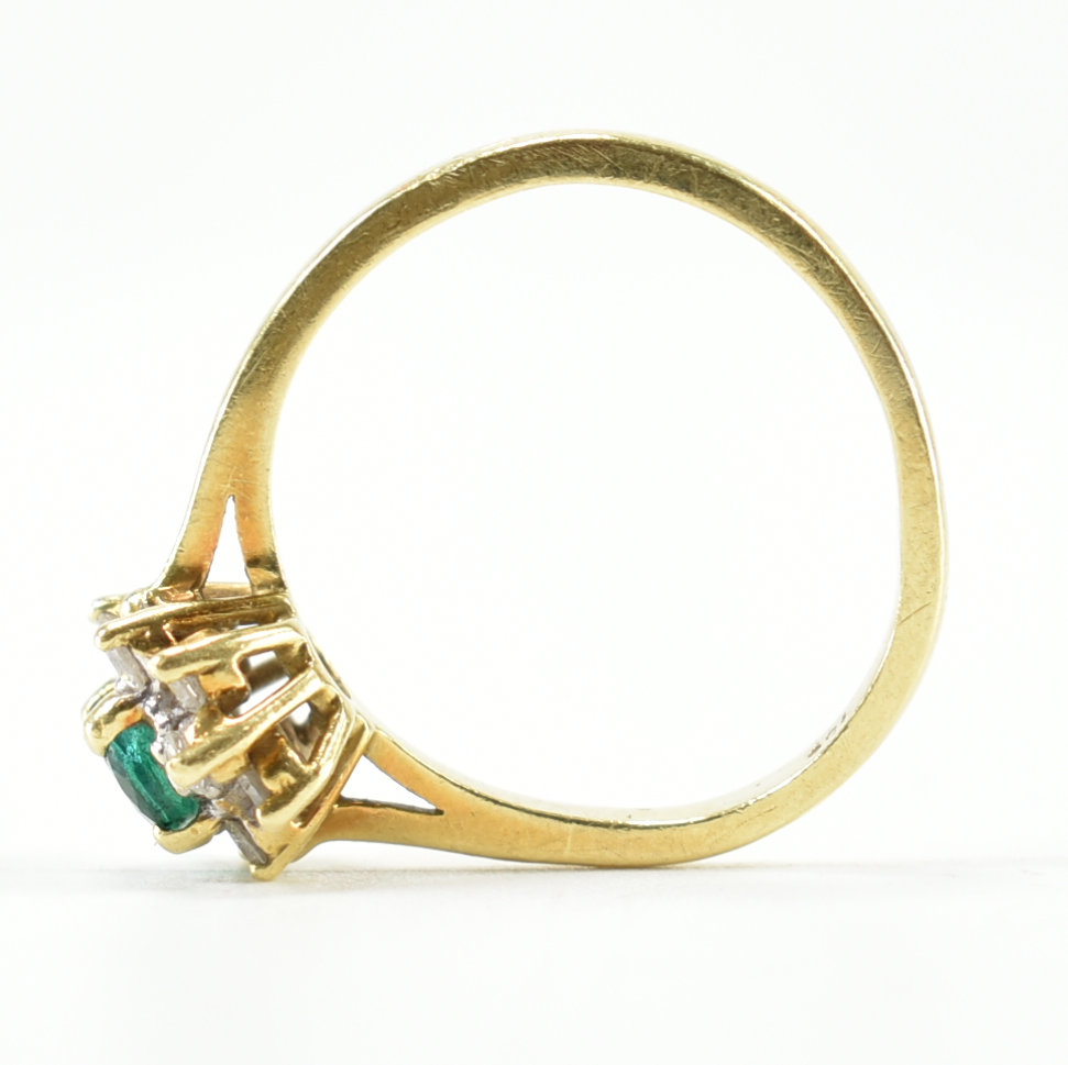 18CT GOLD EMERALD & DIAMOND HALO RING - Image 8 of 9