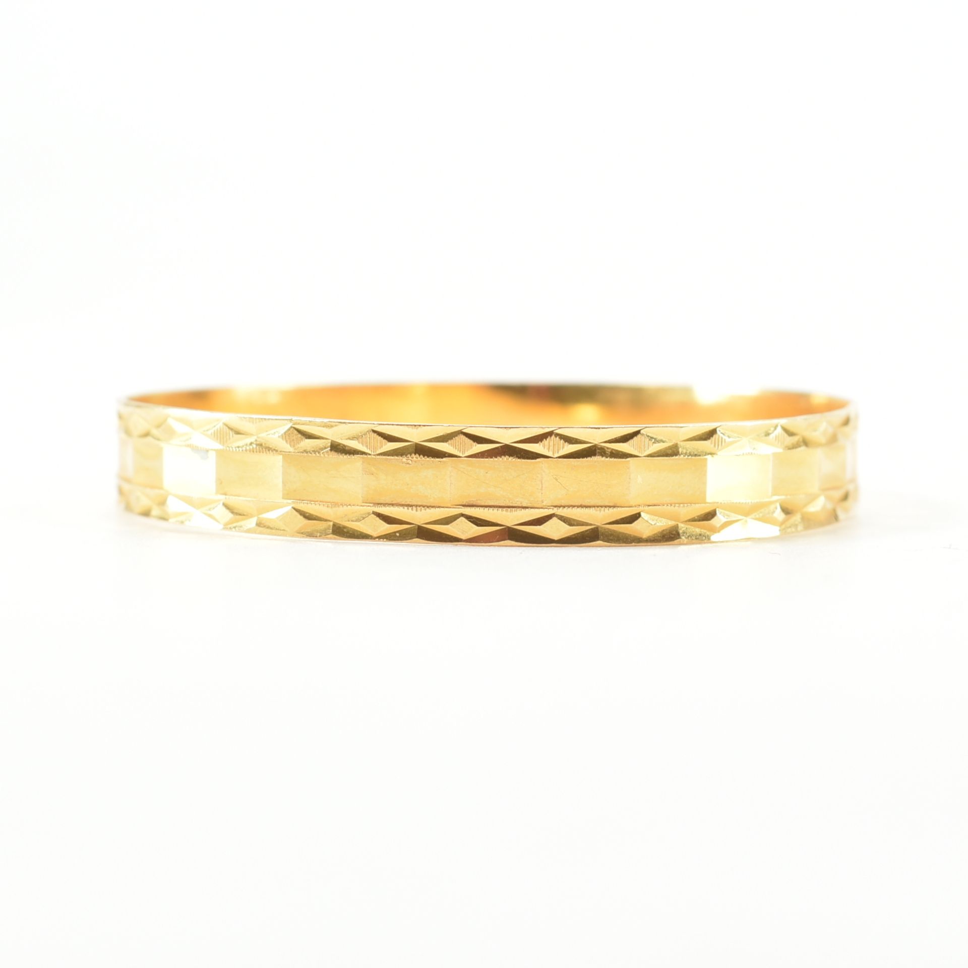 HIGH CARAT GOLD BANGLE