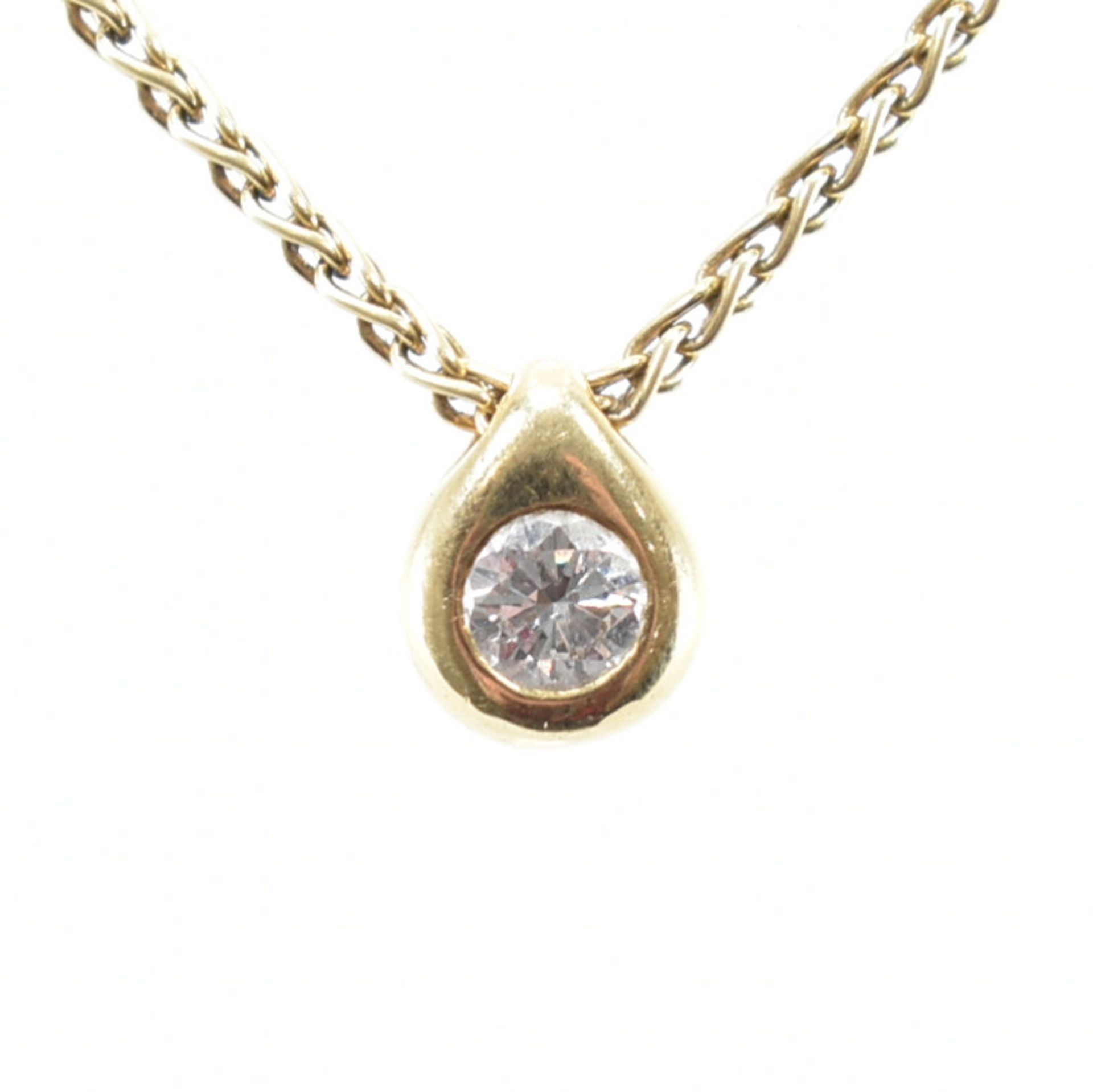 HALLMARKED 18CT GOLD & DIAMOND NECKLACE PENDANT & CHAIN