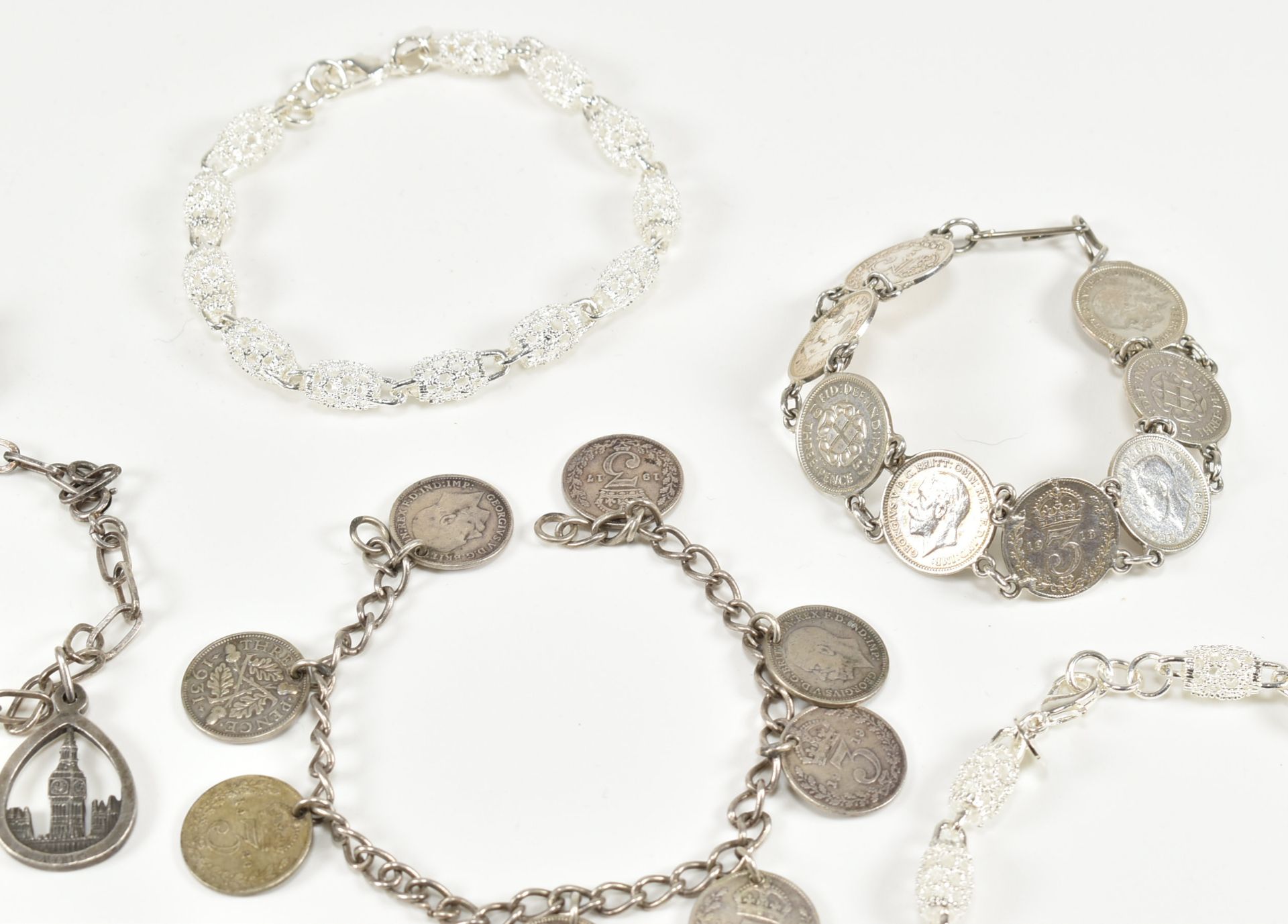 COLLECTION OF ASSORTED SILVER JEWELLERY - Image 3 of 4