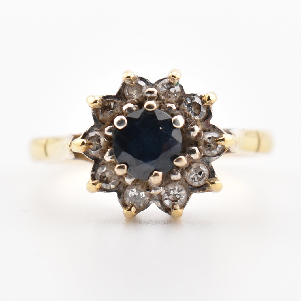 HALLMARKED 18CT GOLD SAPPHIRE & DIAMOND HALO RING - Image 2 of 7