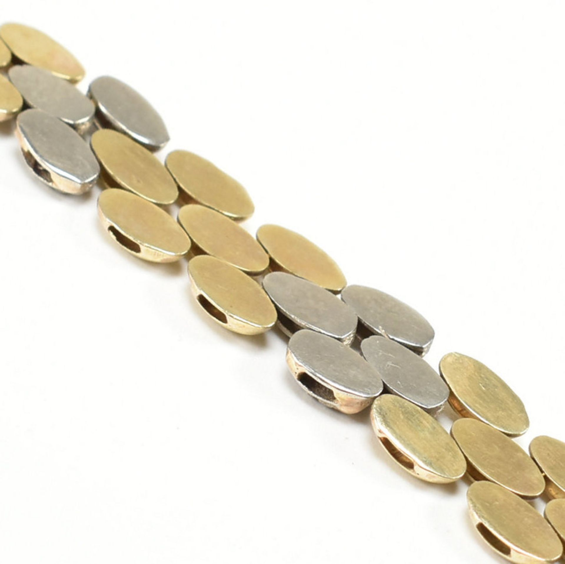 HALLMARKED 9CT BICOLOUR GOLD & WHITE STONE BRACELET CHAIN - Image 2 of 4