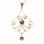 HALLMARKED 9CT GOLD SEED PEARL& GARNET PENDANT NECKLACE