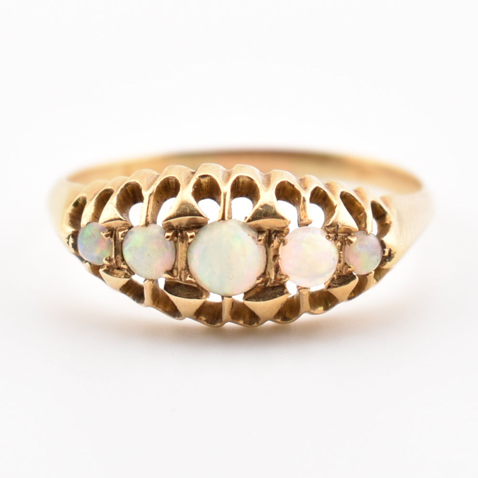 18CT GOLD & OPAL FIVE STONE RING