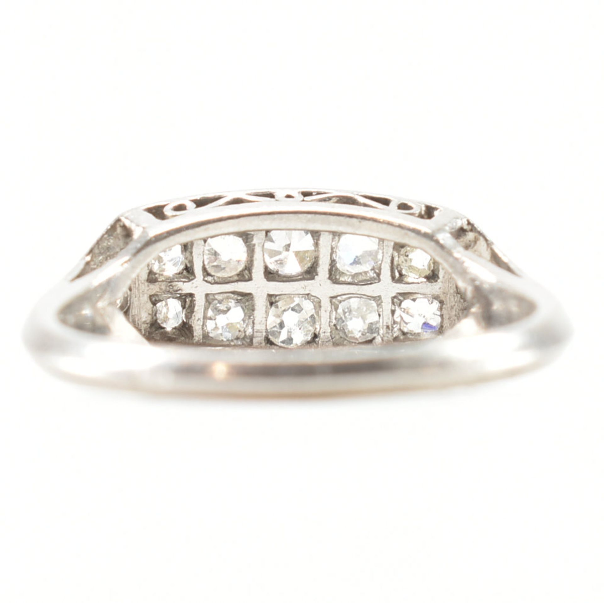 ART DECO FRENCH PLATINUM & DIAMOND RING - Image 4 of 7