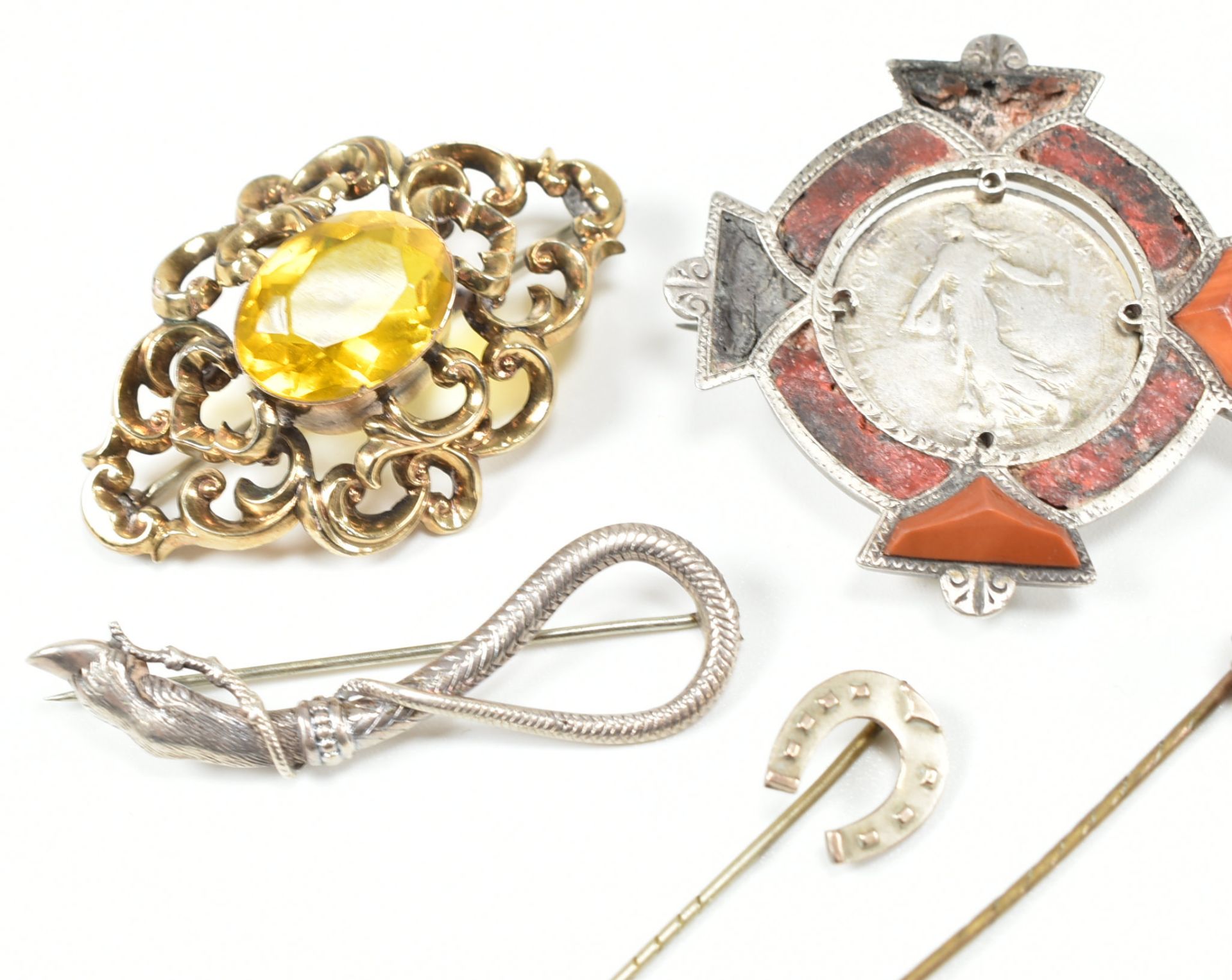 COLLECTION OF 19TH CENTURY JEWELLERY - Image 5 of 6