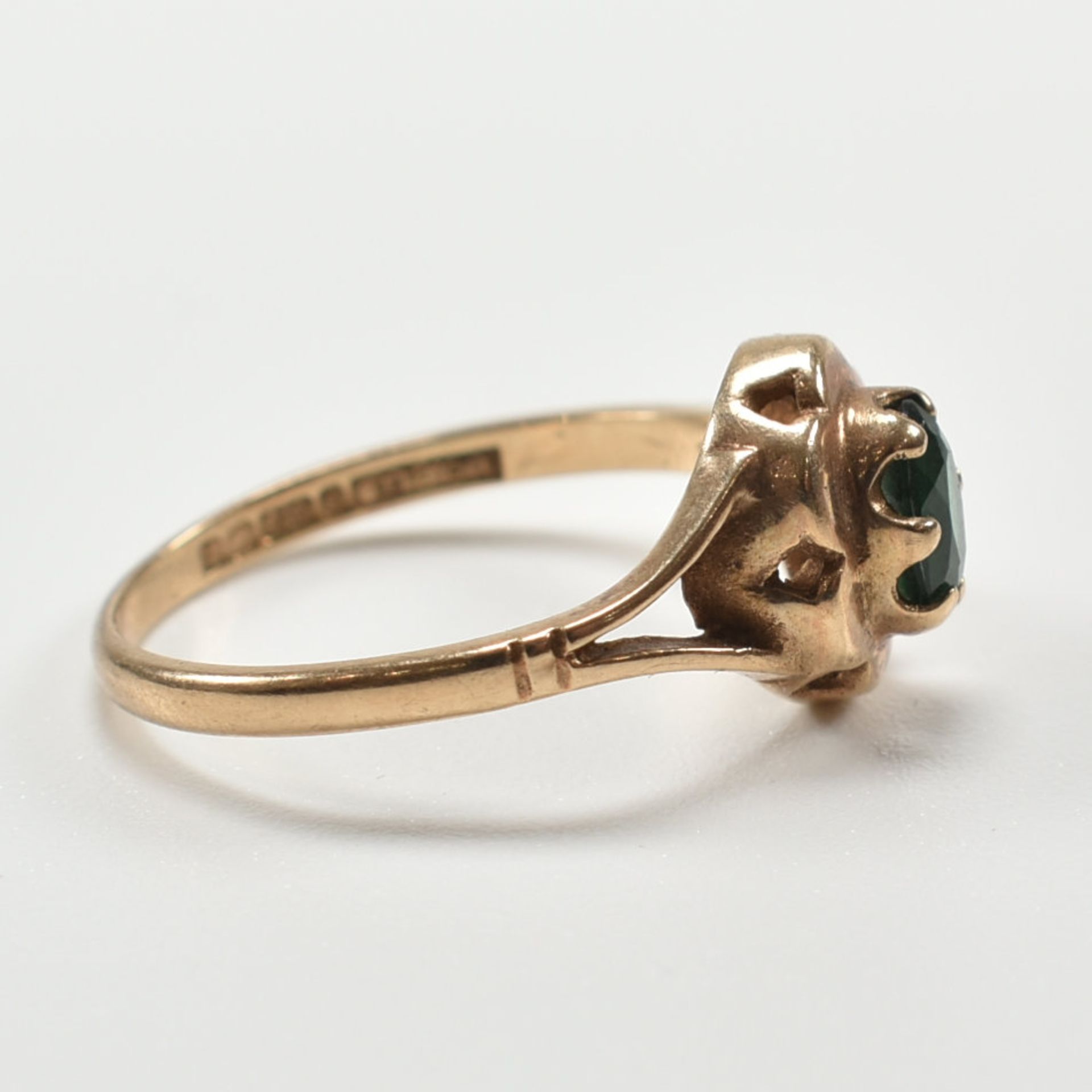 HALLMARKED 9CT GOLD & GREEN STONE RING - Image 3 of 5