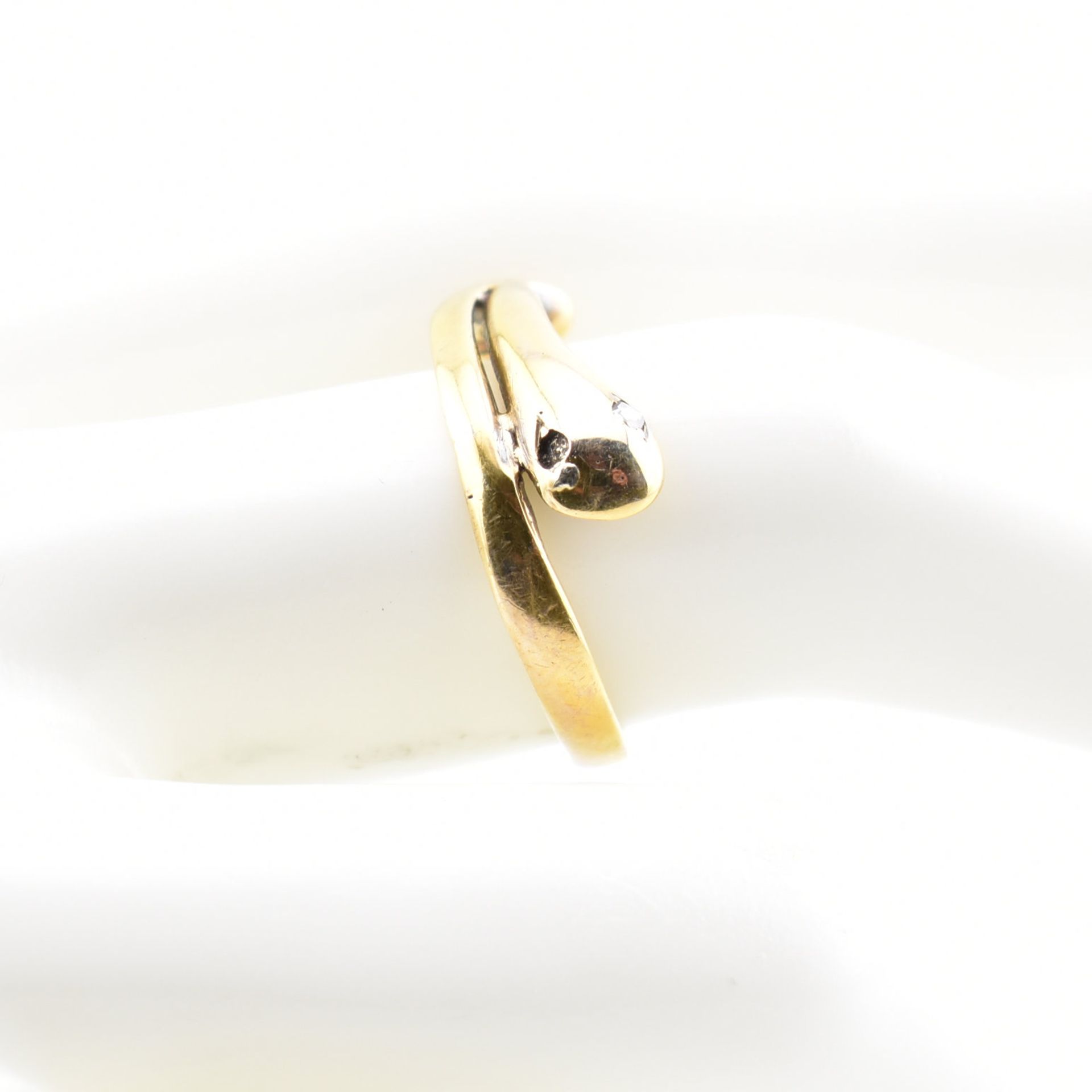 VICTORIAN GOLD & DIAMOND SNAKE RING - Image 4 of 15