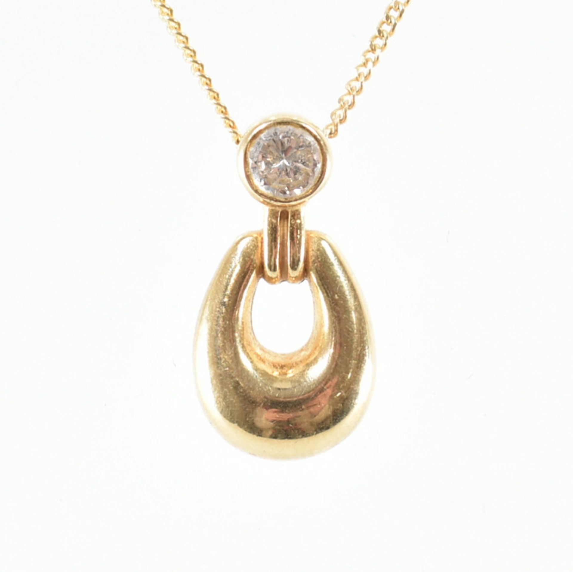 HALLMARKED 9CT GOLD & WHITE STONE NECKLACE PENDANT ON CHAIN