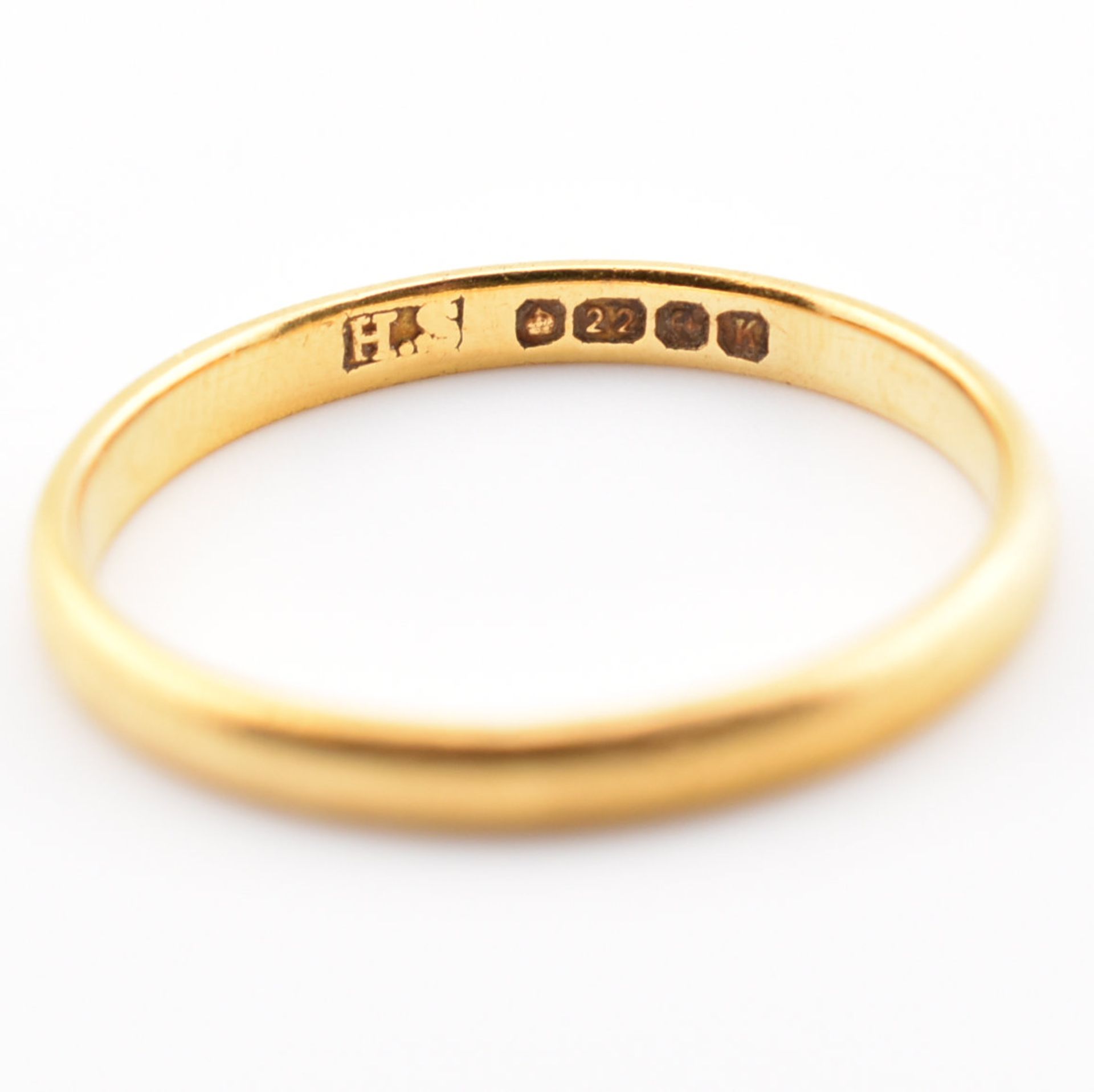 VICTORIAN HALLMARKED 22CT GOLD BAND RING