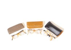 A COLLECTION OF ORIGINAL 1950S / 1960S CAT EYE SPECTACLES & CASES