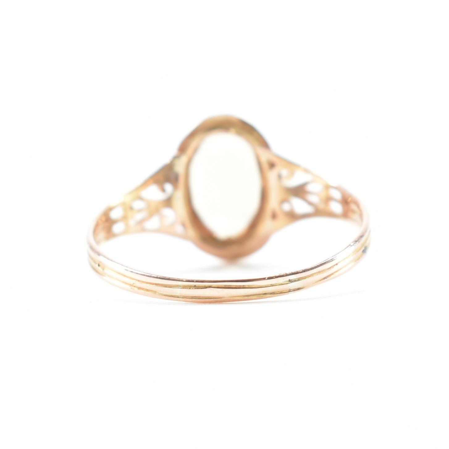 18CT GOLD & TOPAZ RING - Image 3 of 8