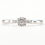 HALLMARKED 18CT WHITE GOLD & DIAMOND SOLITAIRE RING